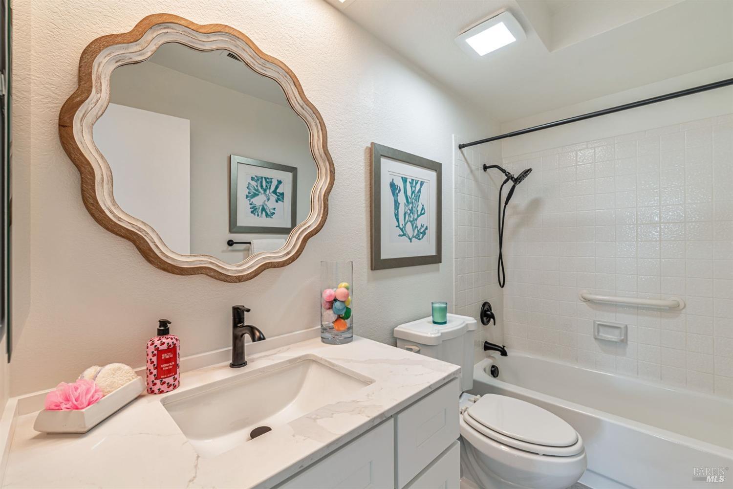 Vallejo, California, 94589, United States, 4 Bedrooms Bedrooms, ,3 BathroomsBathrooms,Residential,For Sale,1934272