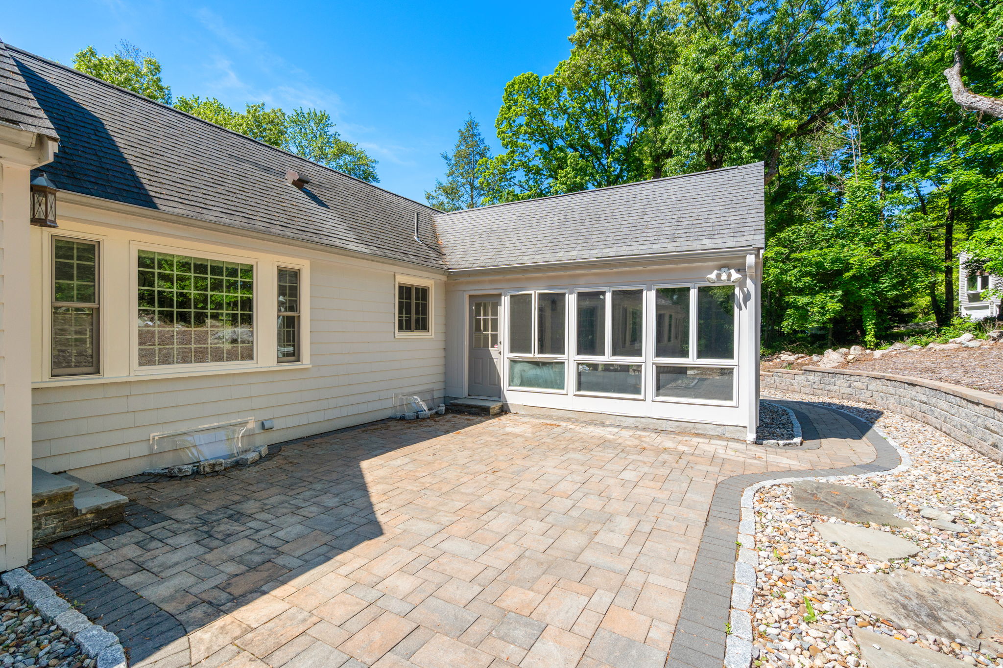  118 Newton Street, Weston, MA, 02493 - 物件實景