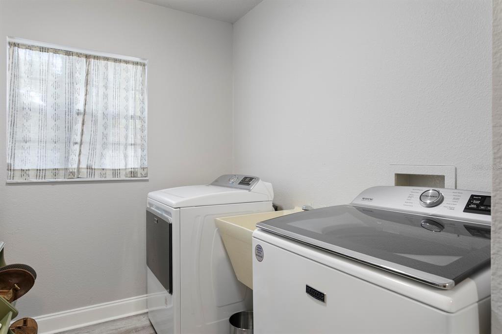 Temple Terrace, Florida, 33617, United States, 4 Bedrooms Bedrooms, ,3 BathroomsBathrooms,Residential,For Sale,1805472
