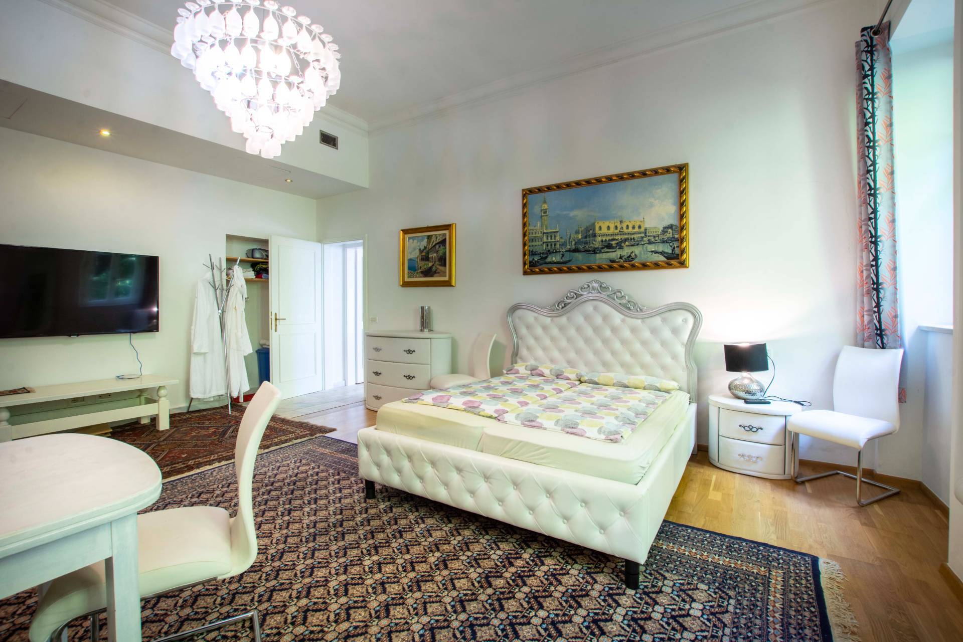 Ghiffa, Verbano-Cusio-Ossola, 28055, IT, 9 Bedrooms Bedrooms, ,11 BathroomsBathrooms,Residential,For Sale,1829137