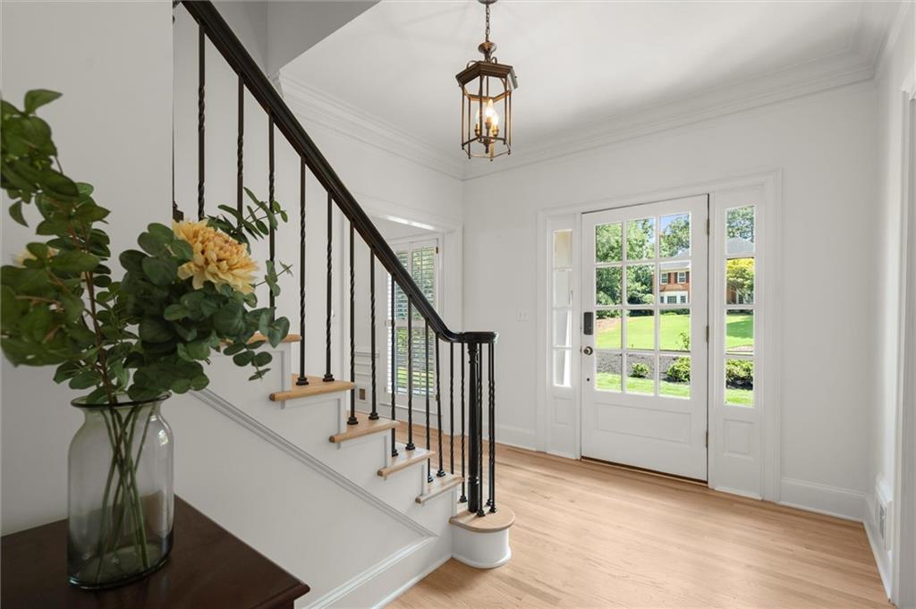 Roswell, Georgia, 30075, United States, 5 Bedrooms Bedrooms, ,5 BathroomsBathrooms,Residential,For Sale,1903038