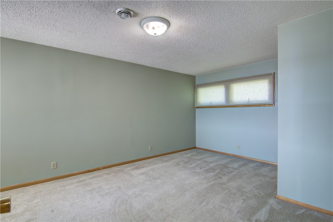 Chippewa Falls, Wisconsin, 54729, United States, 3 Bedrooms Bedrooms, ,3 BathroomsBathrooms,Residential,For Sale,1977760