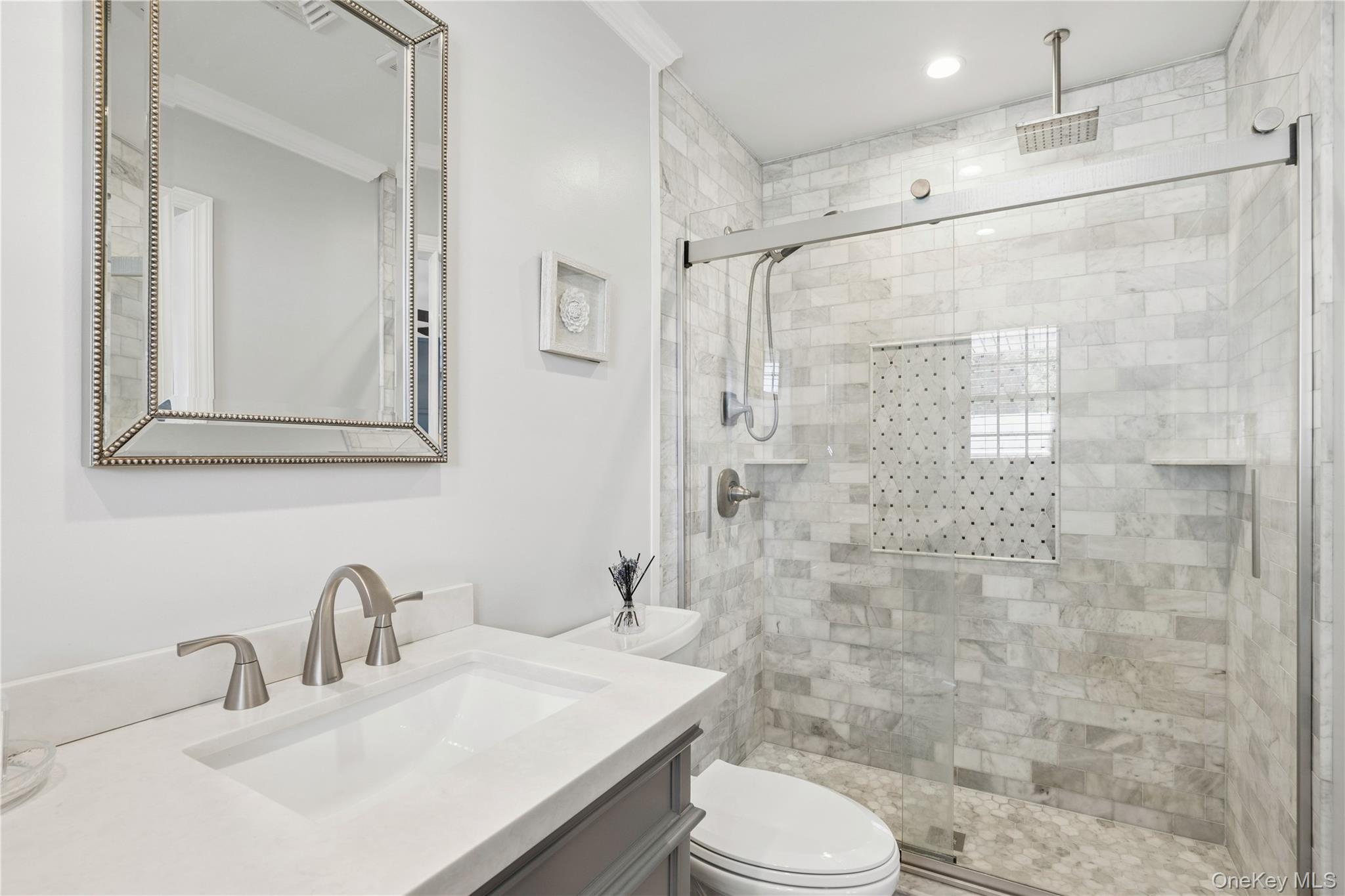  29 Voorhis Drive, Old Bethpage, NY, 11804 - 物件實景