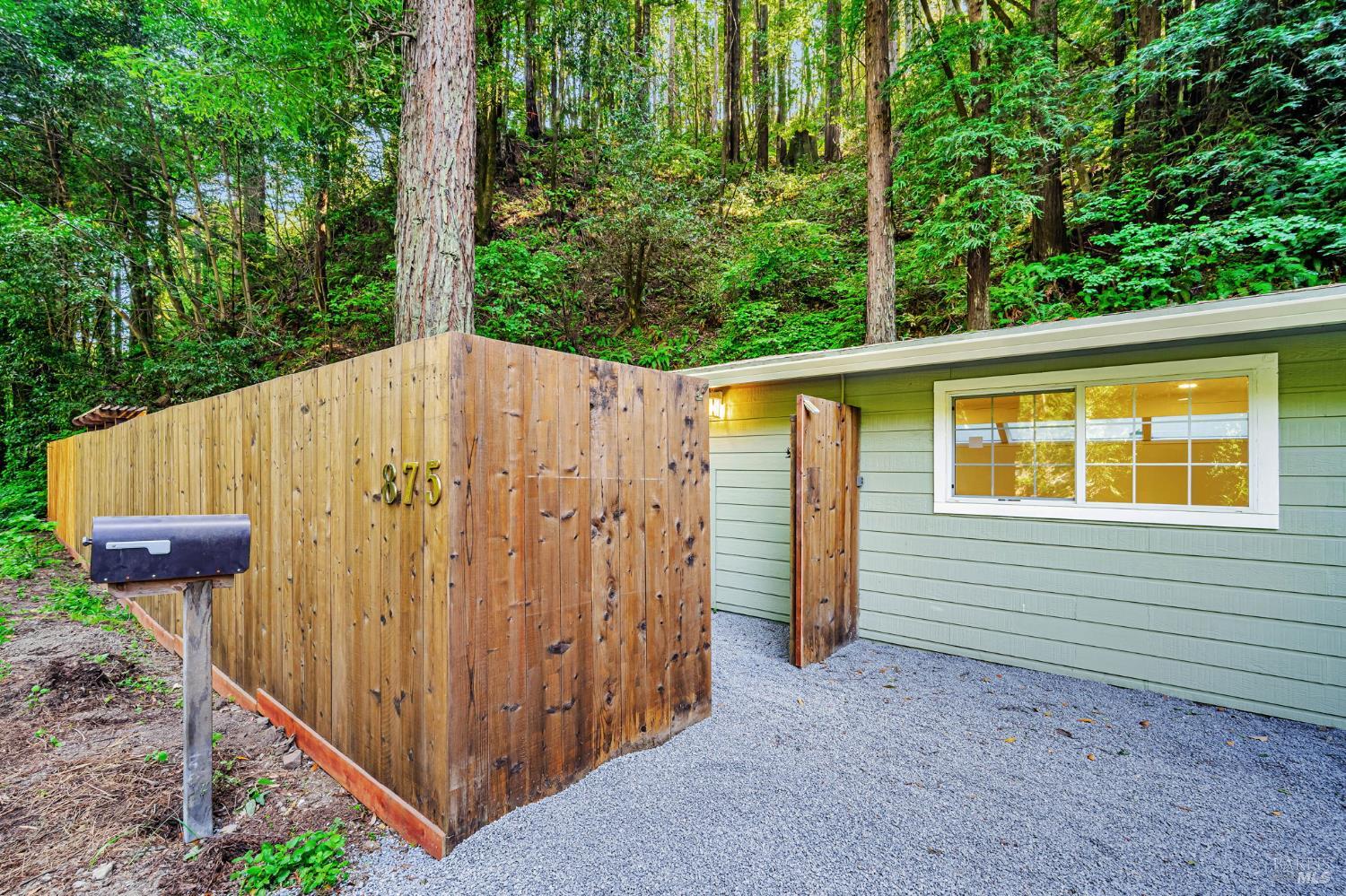 Cazadero, California, 95421, United States, 2 Bedrooms Bedrooms, ,2 BathroomsBathrooms,Residential,For Sale,1857736
