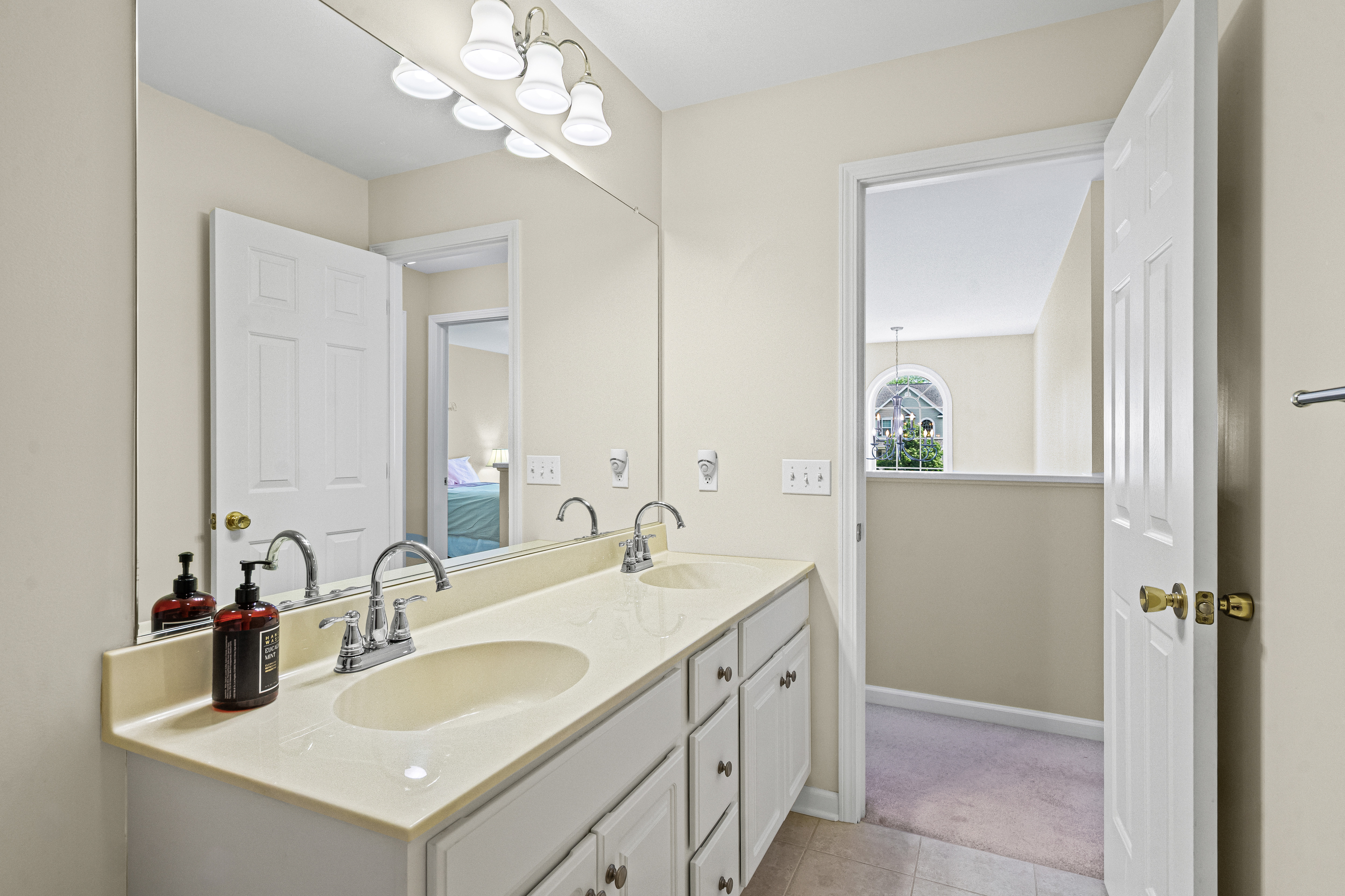  20 Berkshire Drive, Ballston Spa, NY 12020 - 物件實景