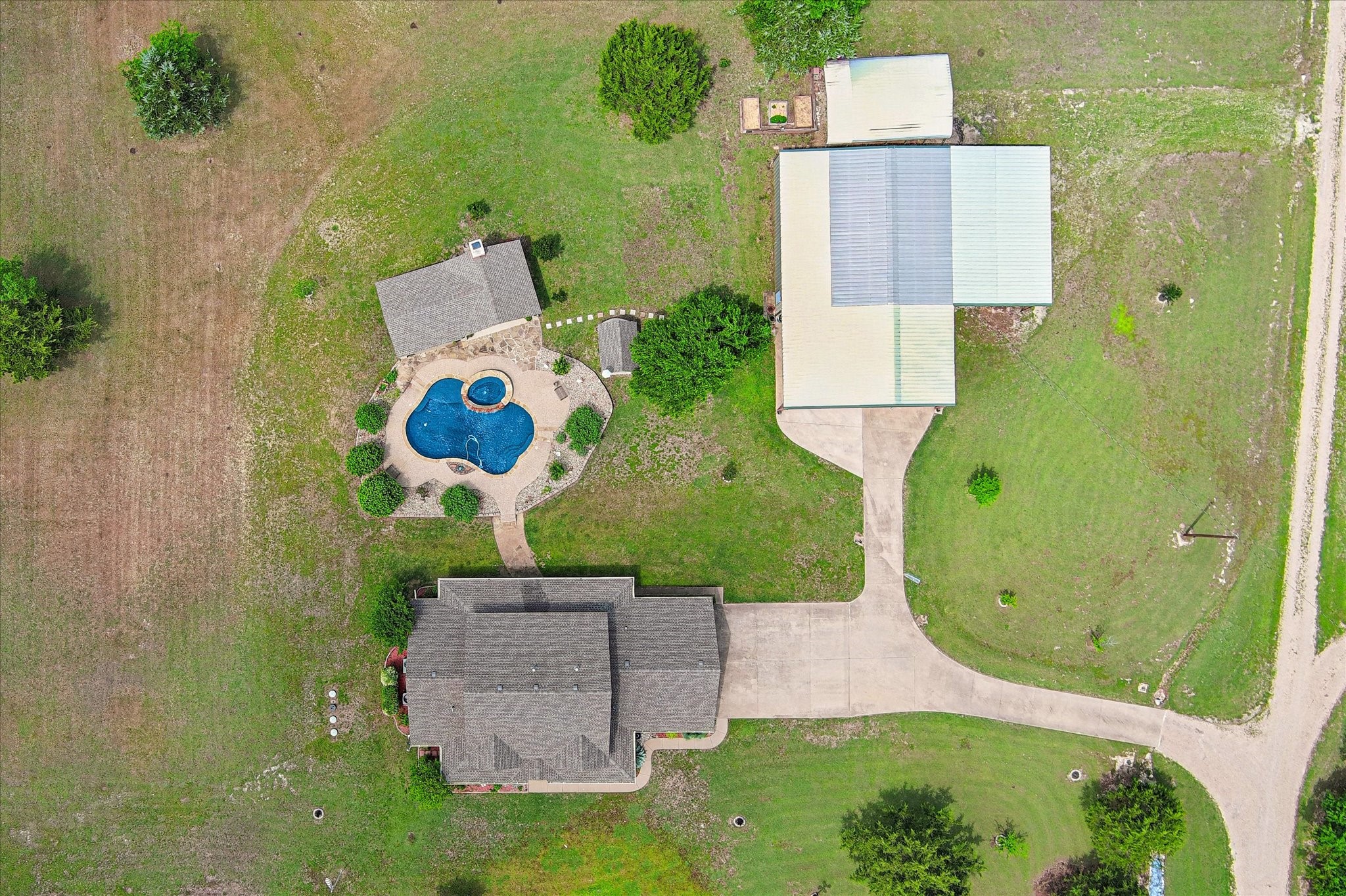 Midlothian, Texas, 76065, United States, 3 Bedrooms Bedrooms, ,4 BathroomsBathrooms,Residential,For Sale,1793428