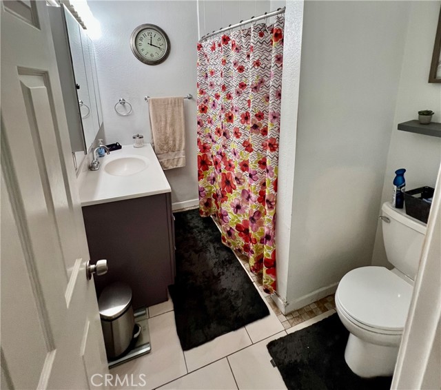 Long Beach, California, 90806, United States, 3 Bedrooms Bedrooms, ,1 BathroomBathrooms,Residential,For Sale,1981885