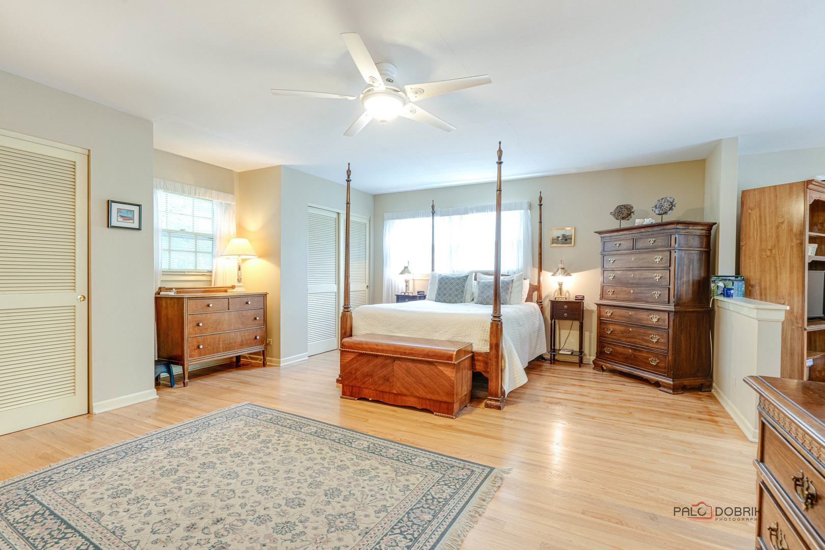 Arlington Heights, Illinois, 60005, United States, 4 Bedrooms Bedrooms, ,3 BathroomsBathrooms,Residential,For Sale,1919635