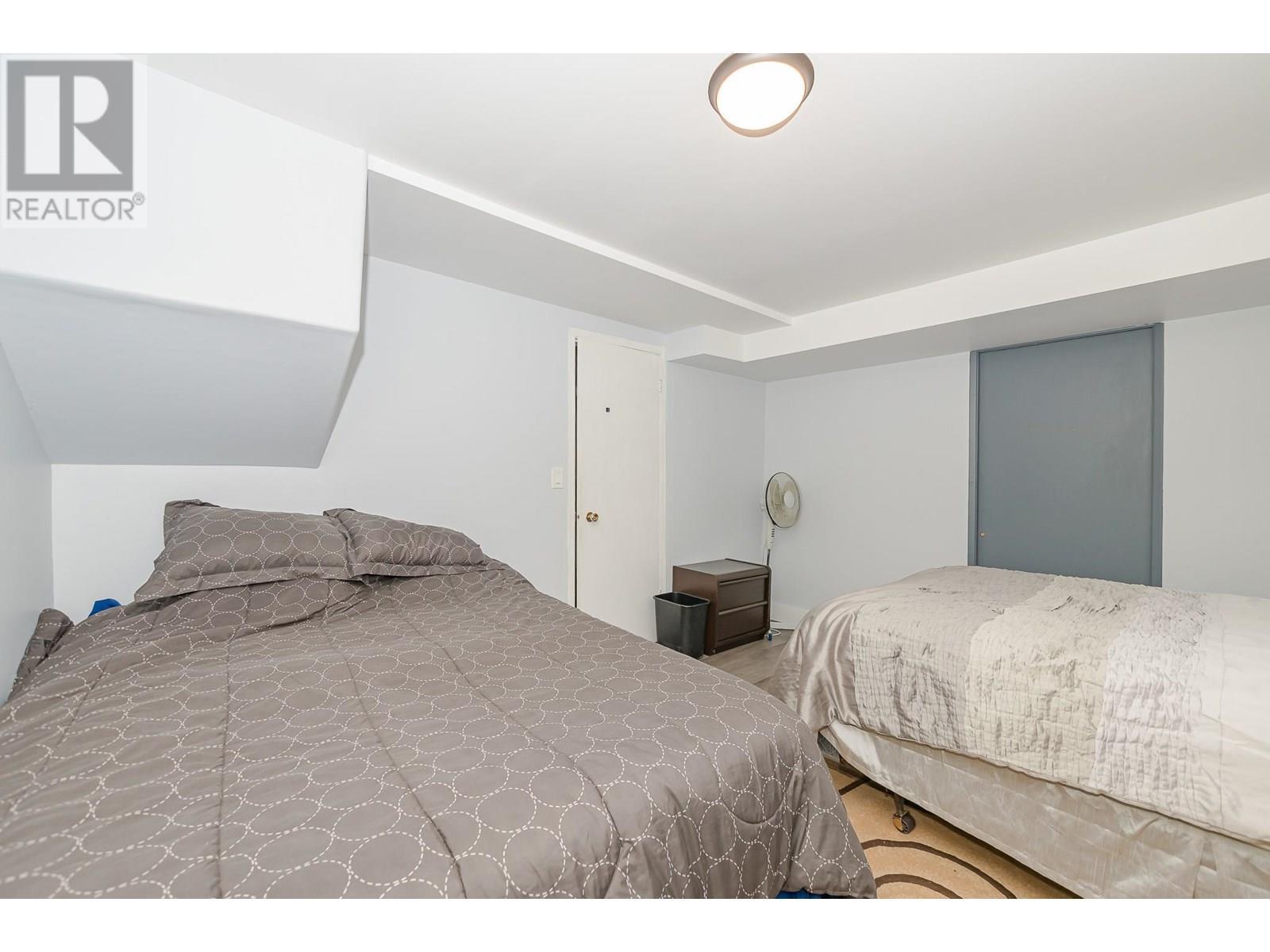 SICAMOUS, British Columbia, V0E 2V4, CA, 3 Bedrooms Bedrooms, ,2 BathroomsBathrooms,Residential,For Sale,1903862