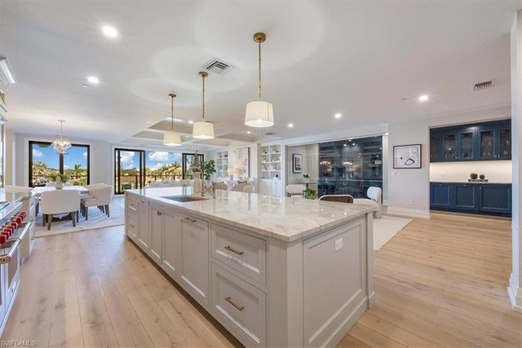 Naples, Florida, 34102, United States, 4 Bedrooms Bedrooms, ,5 BathroomsBathrooms,Residential,For Sale,1995804