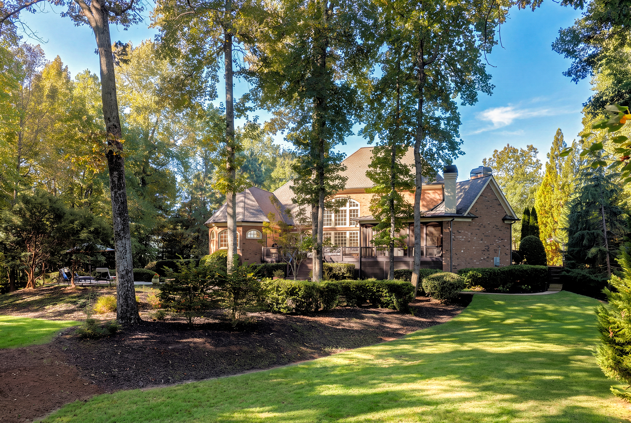  Located Within the Gated Greystone Farms Community in Milton - 物件實景