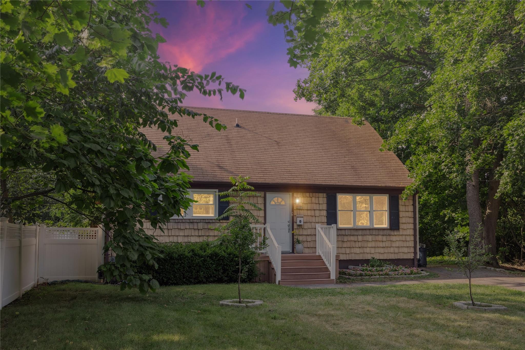 Wyandanch, New York, 11798, United States, 4 Bedrooms Bedrooms, ,2 BathroomsBathrooms,Residential,For Sale,1892746