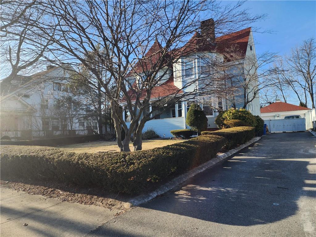 Cranston, Rhode Island, 02905, United States, 5 Bedrooms Bedrooms, ,3 BathroomsBathrooms,Residential,For Sale,1930877