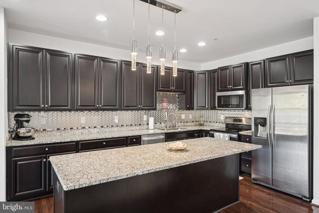 Hatfield, Pennsylvania, 19440, United States, 3 Bedrooms Bedrooms, ,3 BathroomsBathrooms,Residential,For Sale,1968858