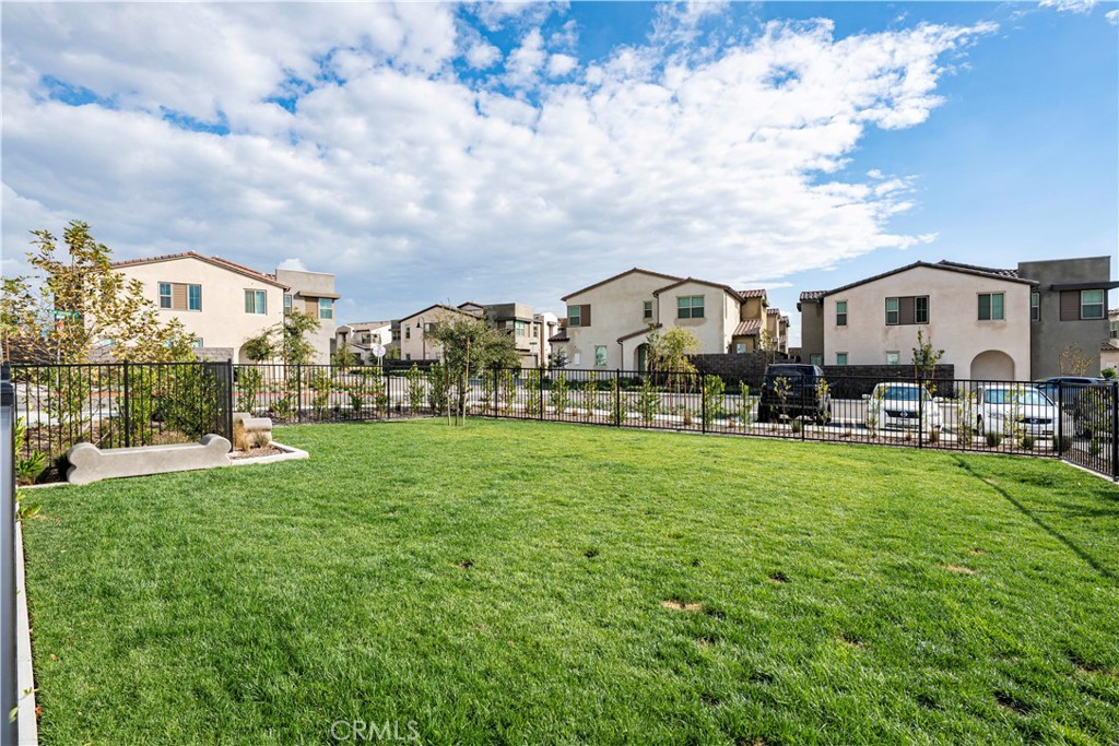 Fontana, California, 92336, United States, 3 Bedrooms Bedrooms, ,2 BathroomsBathrooms,Residential,For Sale,2037862