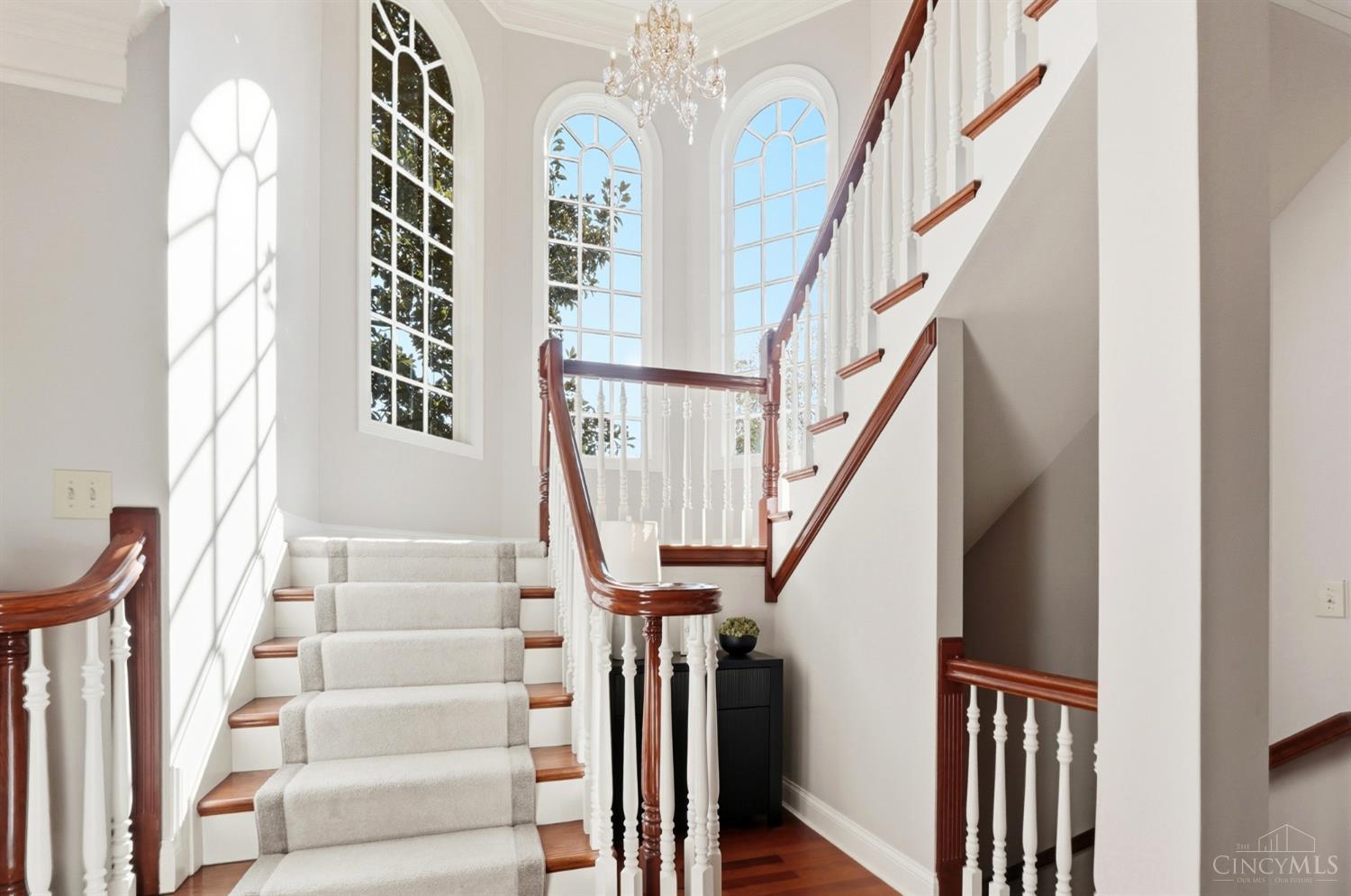 Anderson Twp, Ohio, 45230, United States, 5 Bedrooms Bedrooms, ,6 BathroomsBathrooms,Residential,For Sale,1988245