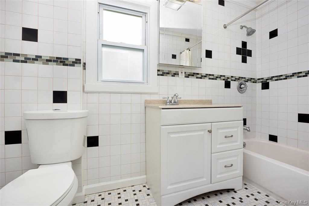 Atlantic Beach, New York, 11509, United States, 4 Bedrooms Bedrooms, ,4 BathroomsBathrooms,Residential,For Sale,1943894