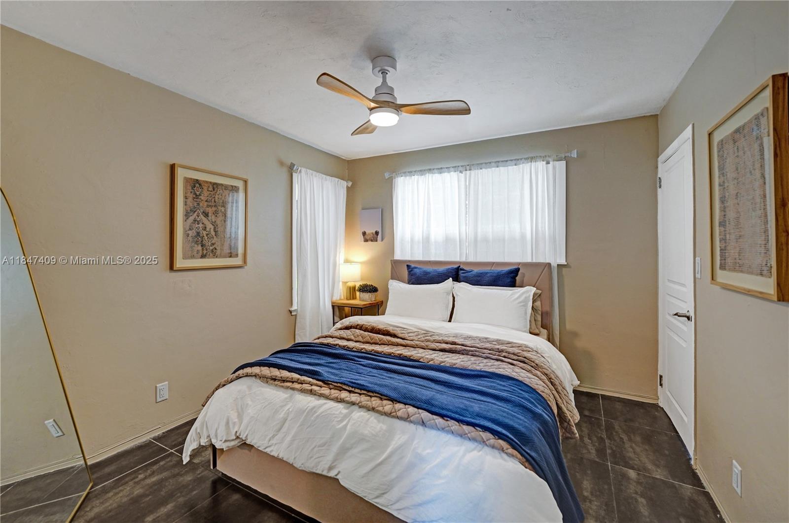 Fort Lauderdale, Florida, 33304, United States, 3 Bedrooms Bedrooms, ,2 BathroomsBathrooms,Residential,For Sale,1901342