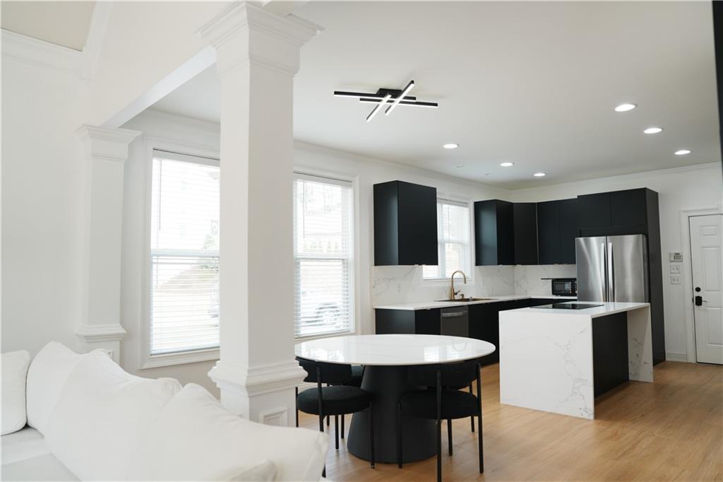 Conyers, Georgia, 30094, United States, 6 Bedrooms Bedrooms, ,5 BathroomsBathrooms,Residential,For Sale,2038974