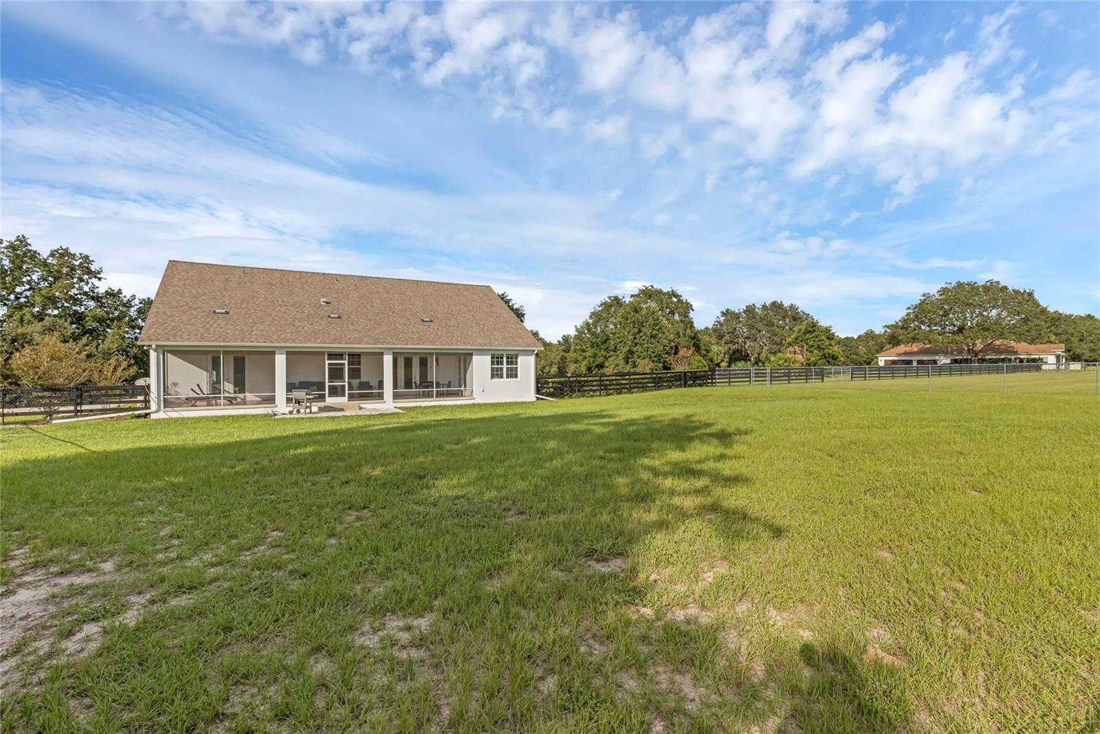 WEIRSDALE, Florida, 32195, United States, 5 Bedrooms Bedrooms, ,3 BathroomsBathrooms,Residential,For Sale,1921300