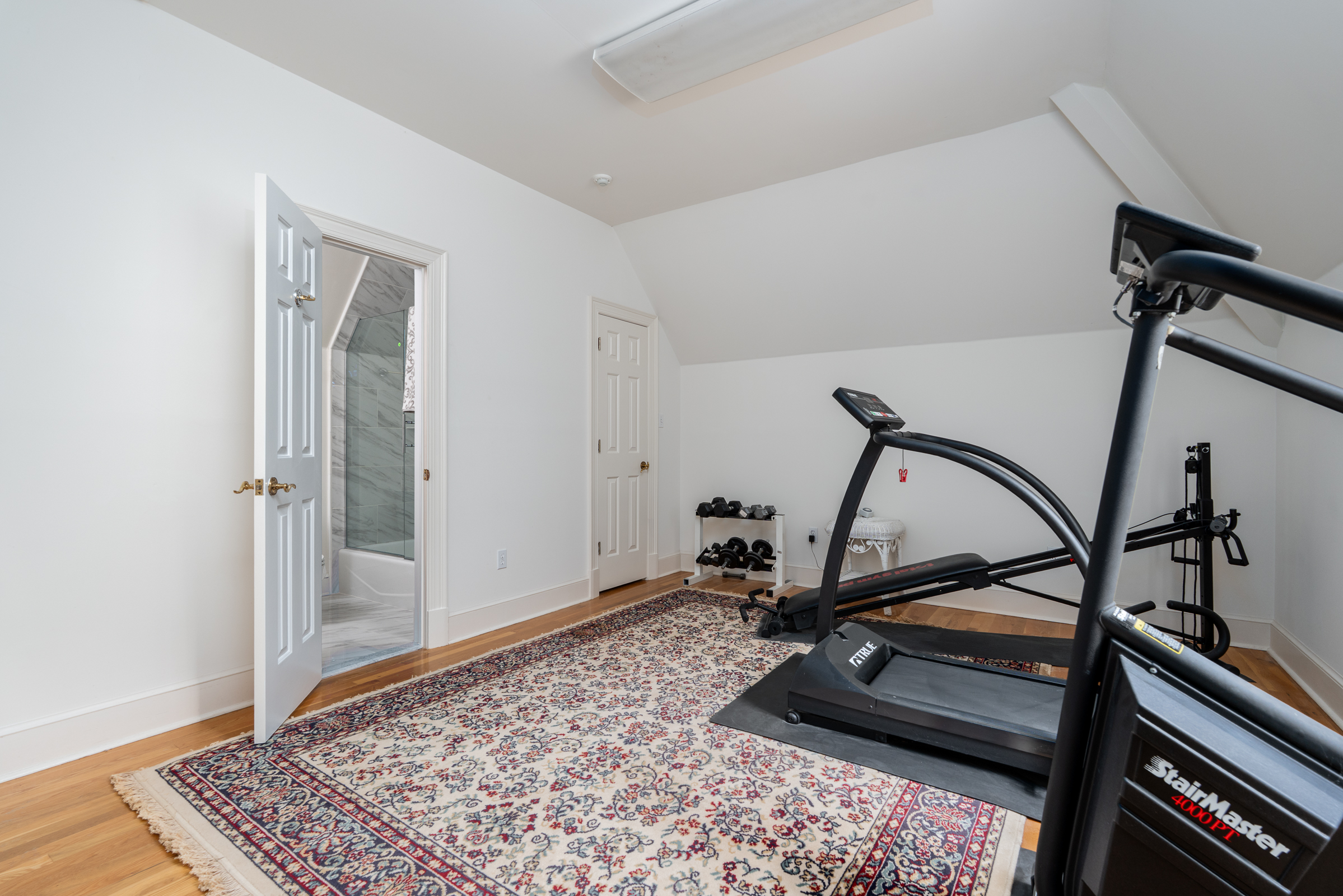  221 Dryden Lane, Richmond, VA 23229 - 物件實景