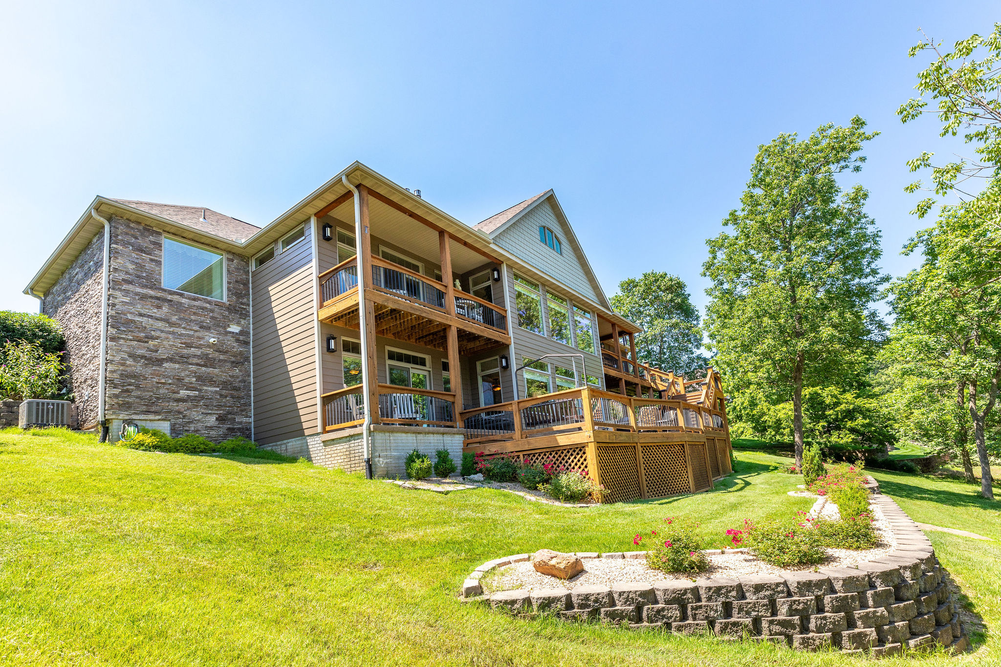 Shell Knob, Missouri, 65747, United States, 4 Bedrooms Bedrooms, ,5 BathroomsBathrooms,Residential,For Sale,1894340