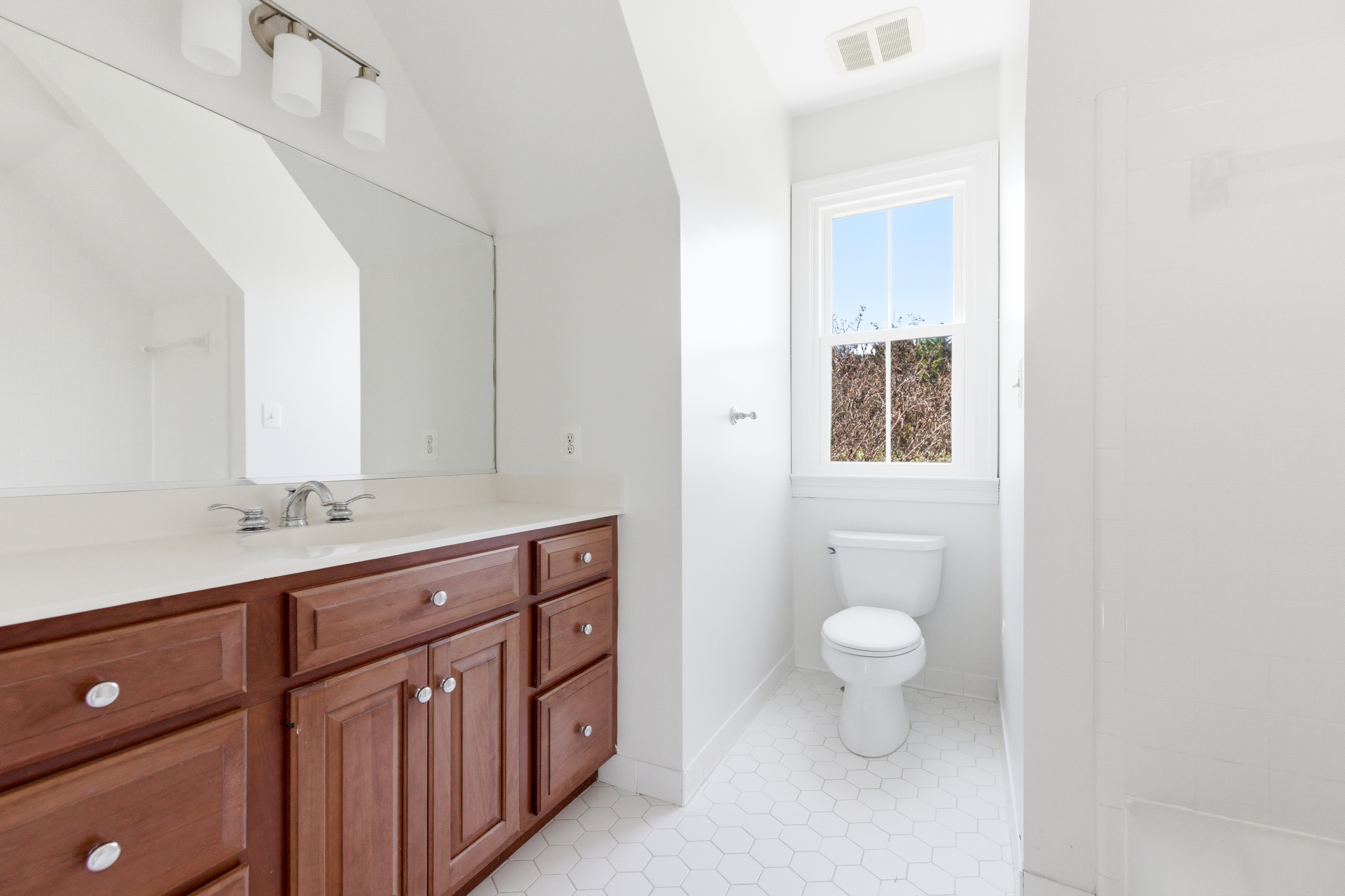  15018 Clover Hill Road, Waterford, VA 20197 - 物件實景