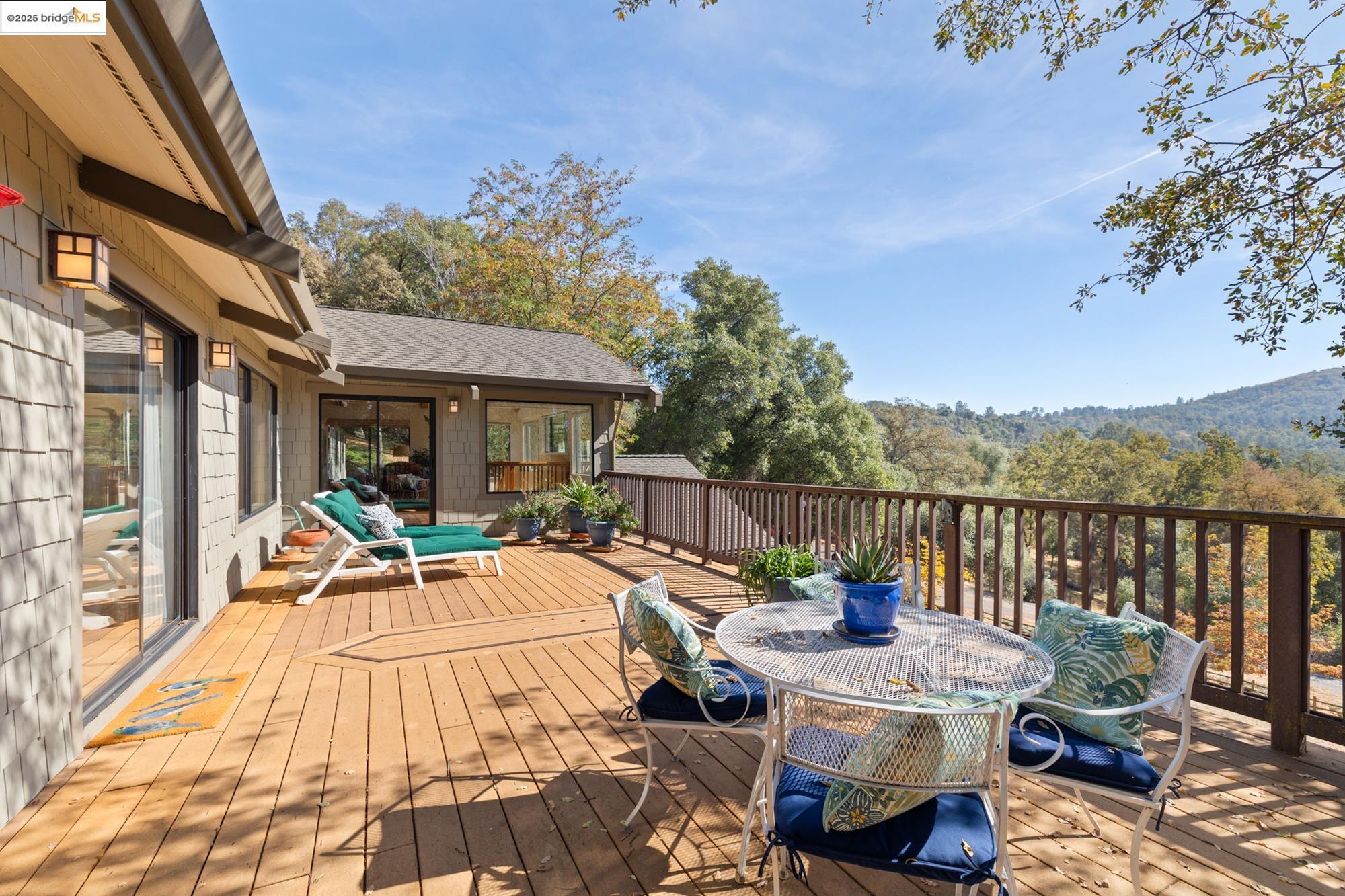 Sonora, California, 95370, United States, 4 Bedrooms Bedrooms, ,4 BathroomsBathrooms,Residential,For Sale,1987424