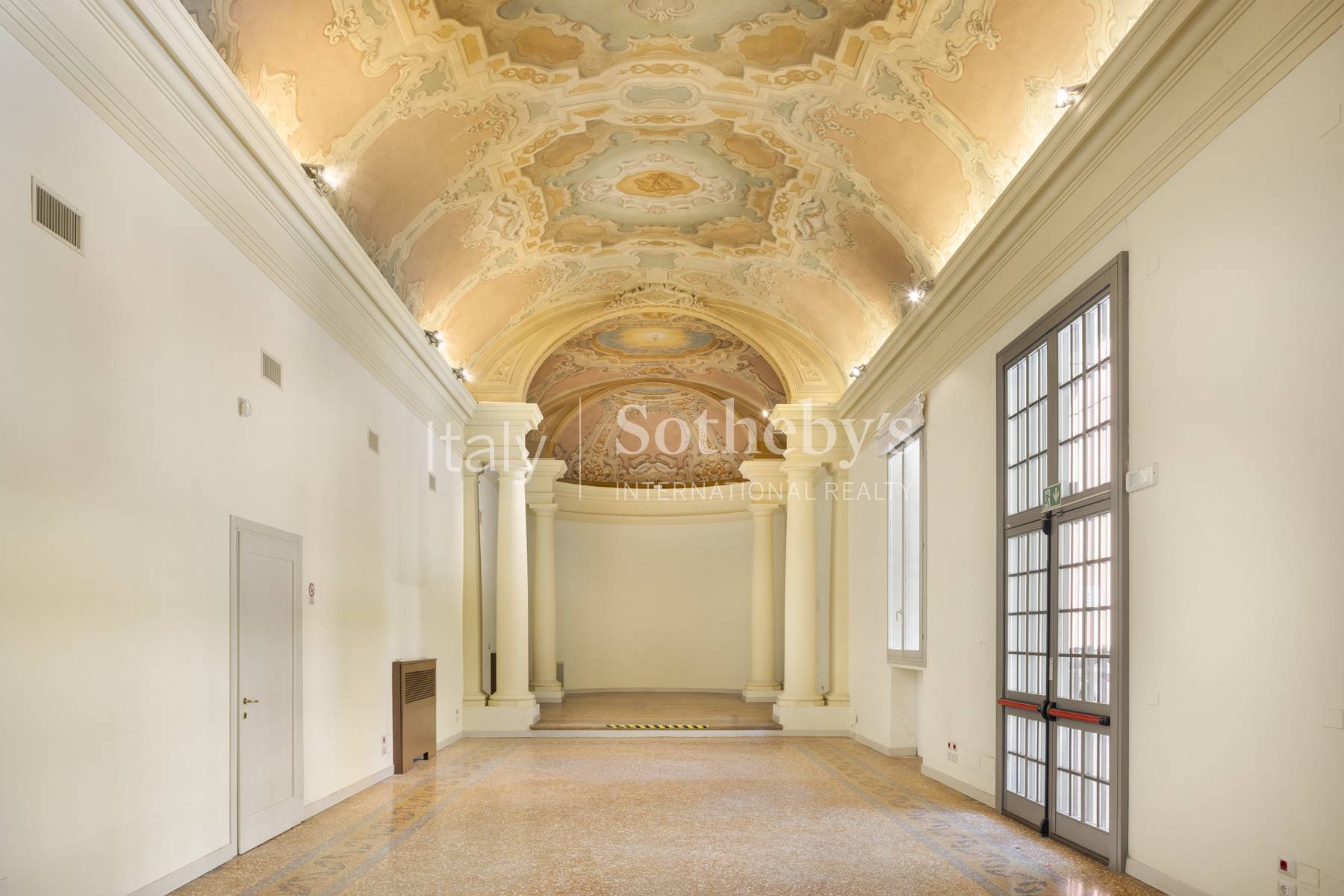  Elegant Historic Villa with Private Park and Rooftop Garden - 物件實景