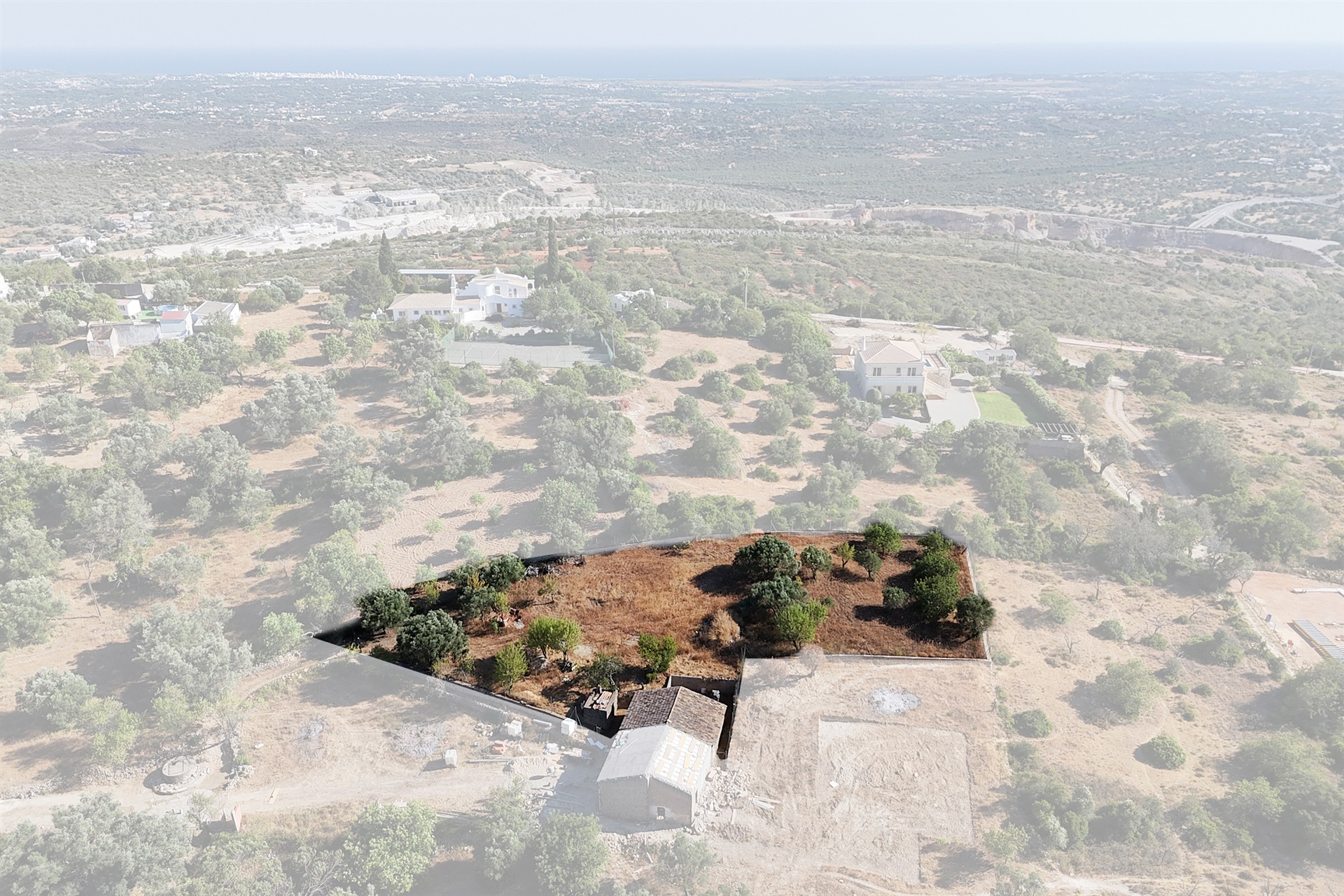  Terreno com ruina for Sale - 物件實景