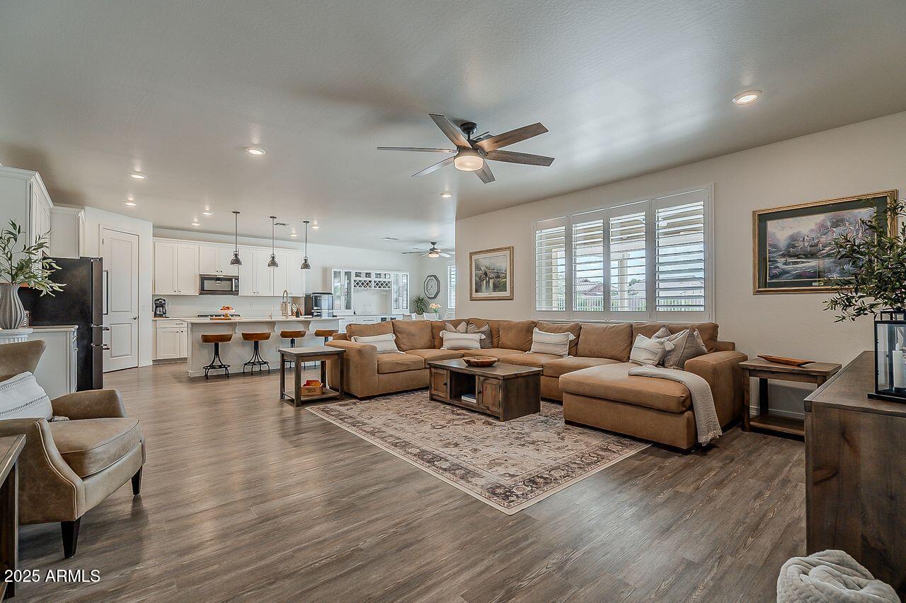 Maricopa, Arizona, 85138, United States, 3 Bedrooms Bedrooms, ,Residential,For Sale,1940206