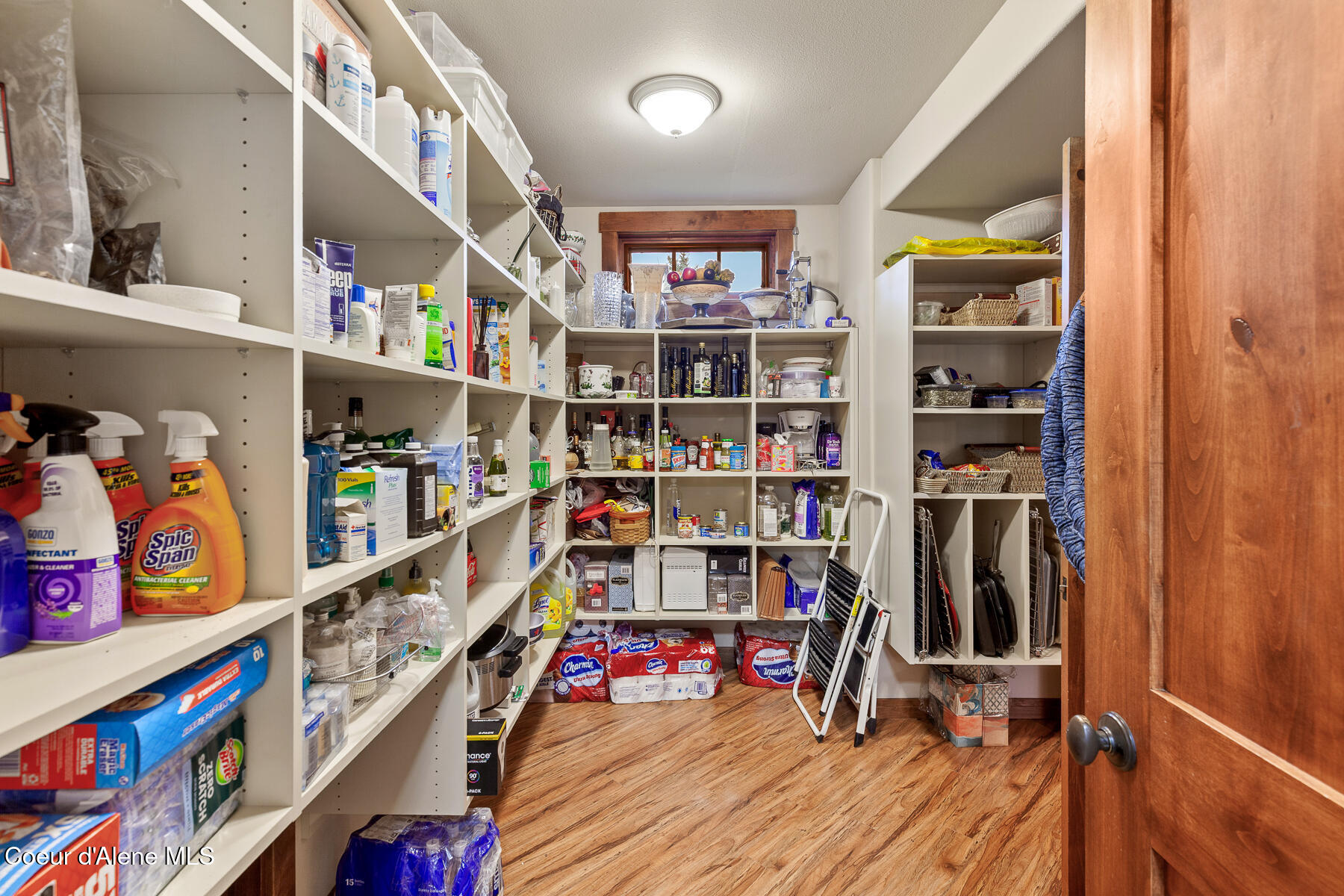 Hayden, Idaho, 83835, United States, 5 Bedrooms Bedrooms, ,4 BathroomsBathrooms,Residential,For Sale,1989952