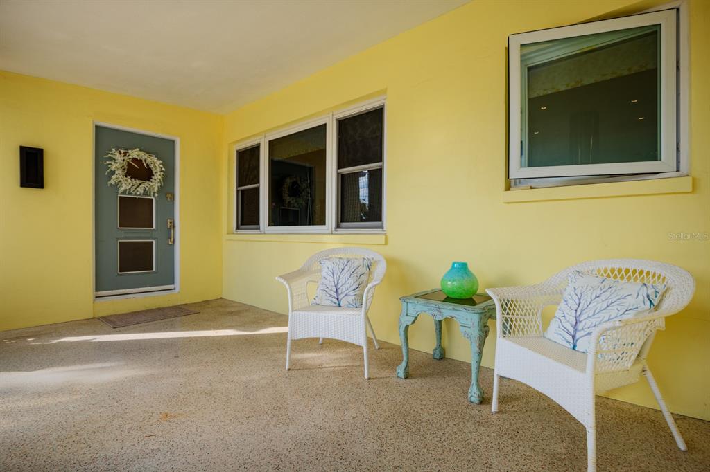 St Petersburg, Florida, 33705, United States, 3 Bedrooms Bedrooms, ,4 BathroomsBathrooms,Residential,For Sale,1793107