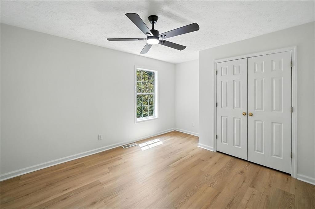Cumming, Georgia, 30040, United States, 4 Bedrooms Bedrooms, ,3 BathroomsBathrooms,Residential,For Sale,1925510