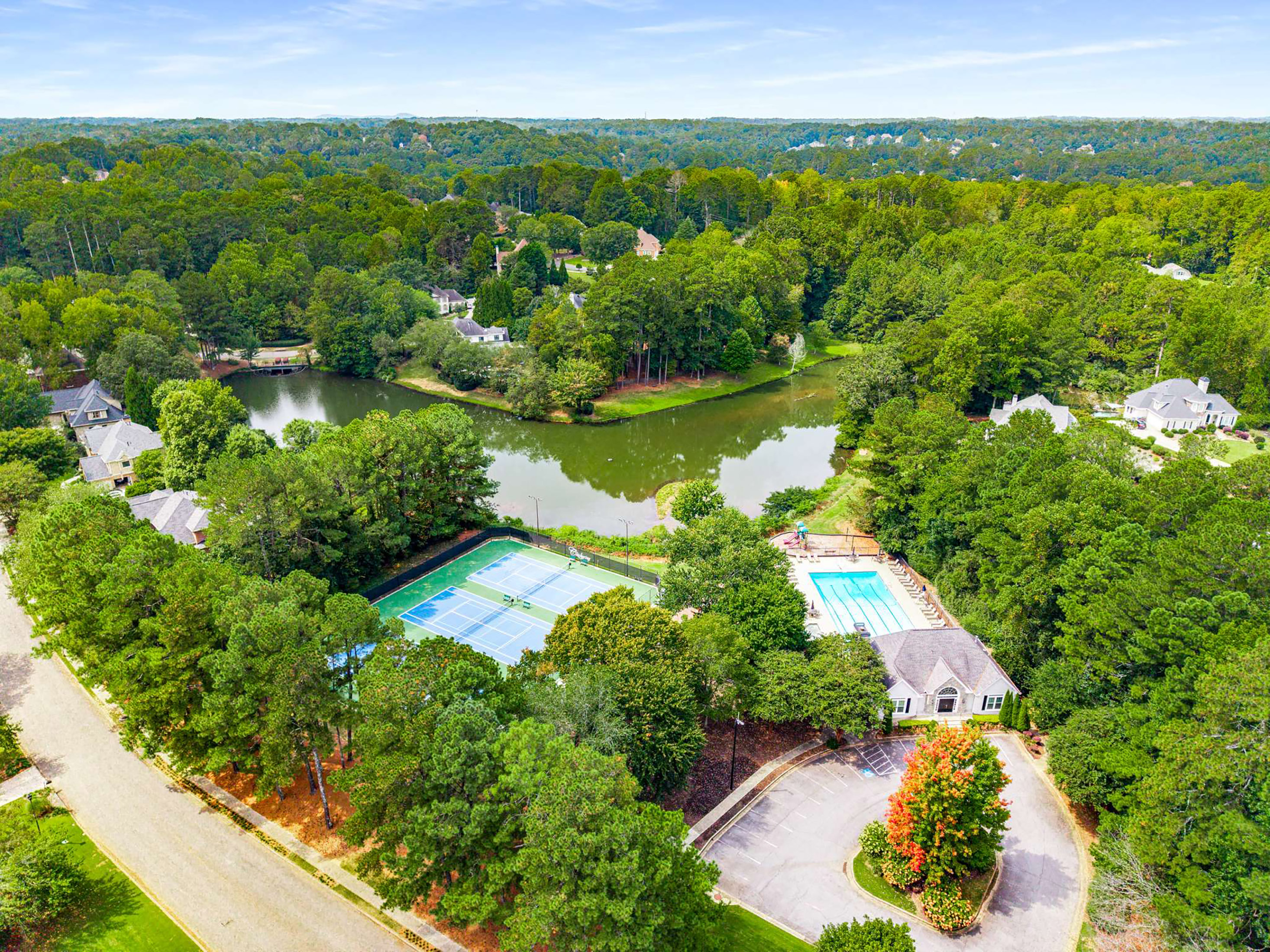  Roswell Home Blends Charm, Privacy and Location - 物件實景