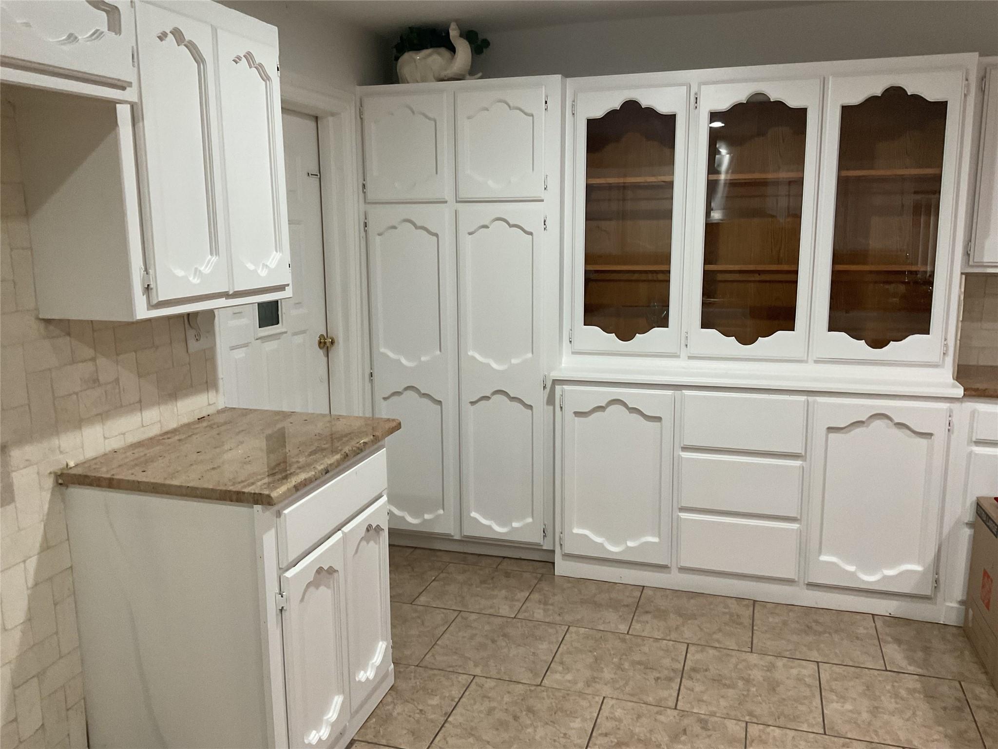 Fort Worth, Texas, 76164, United States, 10 Bedrooms Bedrooms, ,8 BathroomsBathrooms,Residential,For Sale,1990188