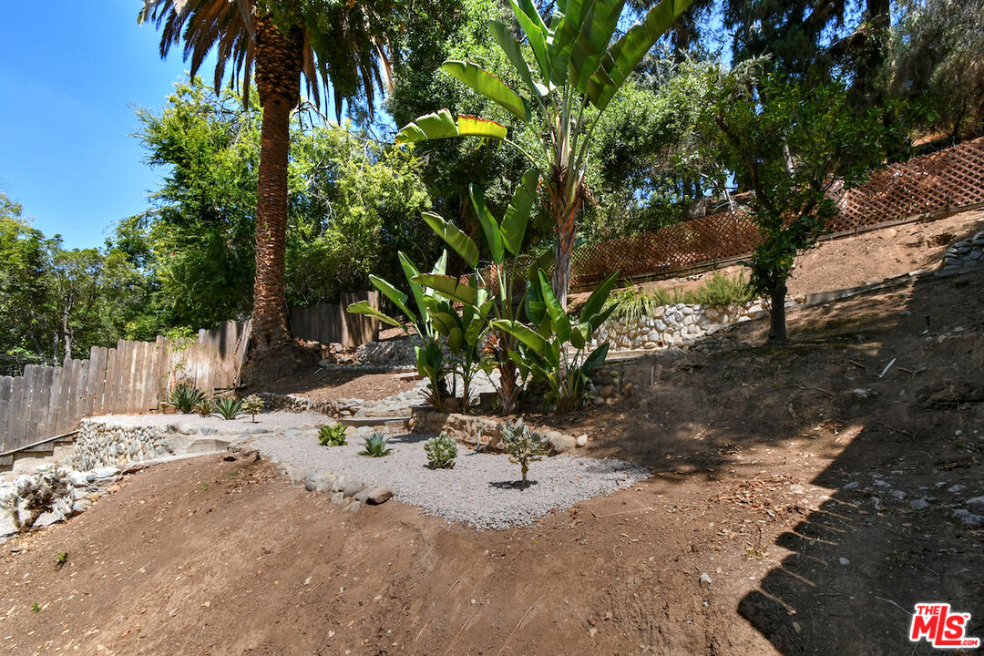 Los Angeles, California, 90077, United States, 3 Bedrooms Bedrooms, ,2 BathroomsBathrooms,Residential,For Sale,1901054