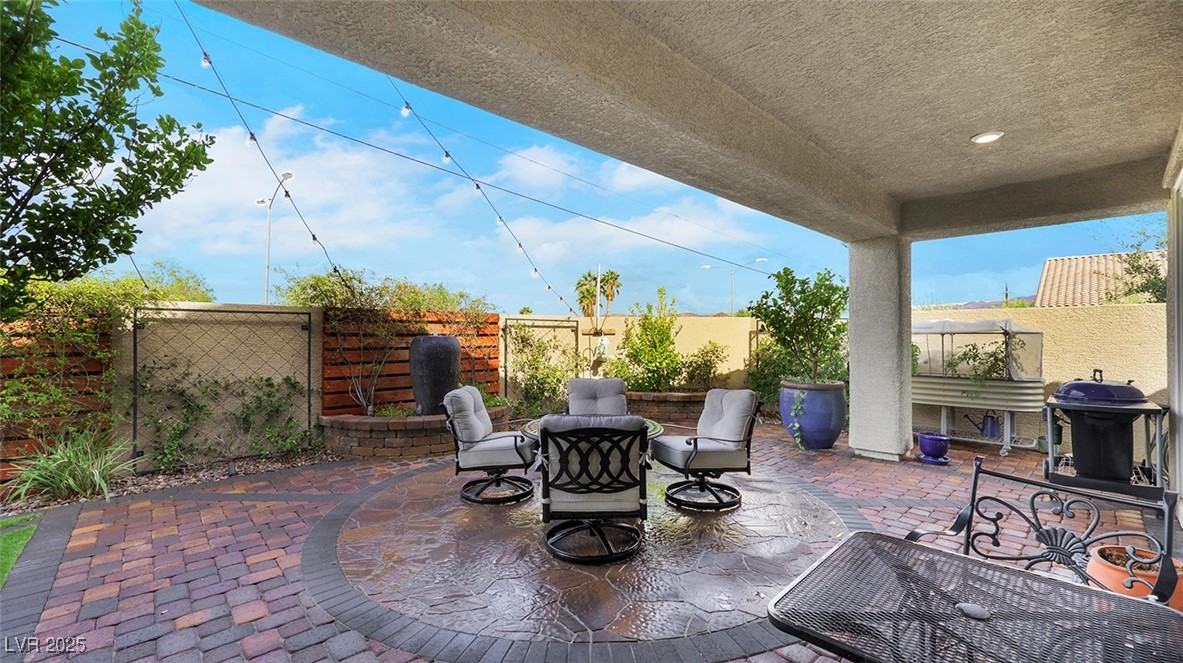 Henderson, Nevada, 89002, United States, 3 Bedrooms Bedrooms, ,3 BathroomsBathrooms,Residential,For Sale,1986221