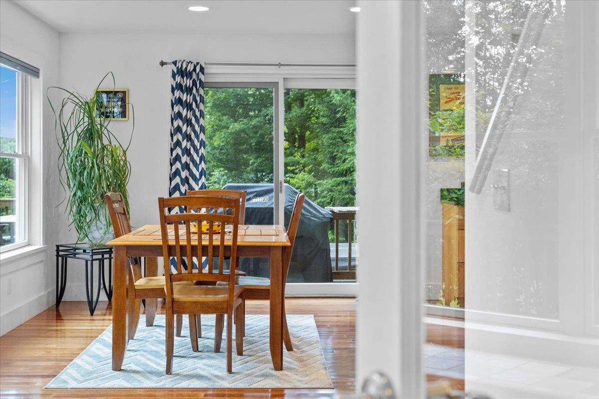 Stowe, Vermont, 05672, United States, 2 Bedrooms Bedrooms, ,1 BathroomBathrooms,Residential,For Sale,1908811