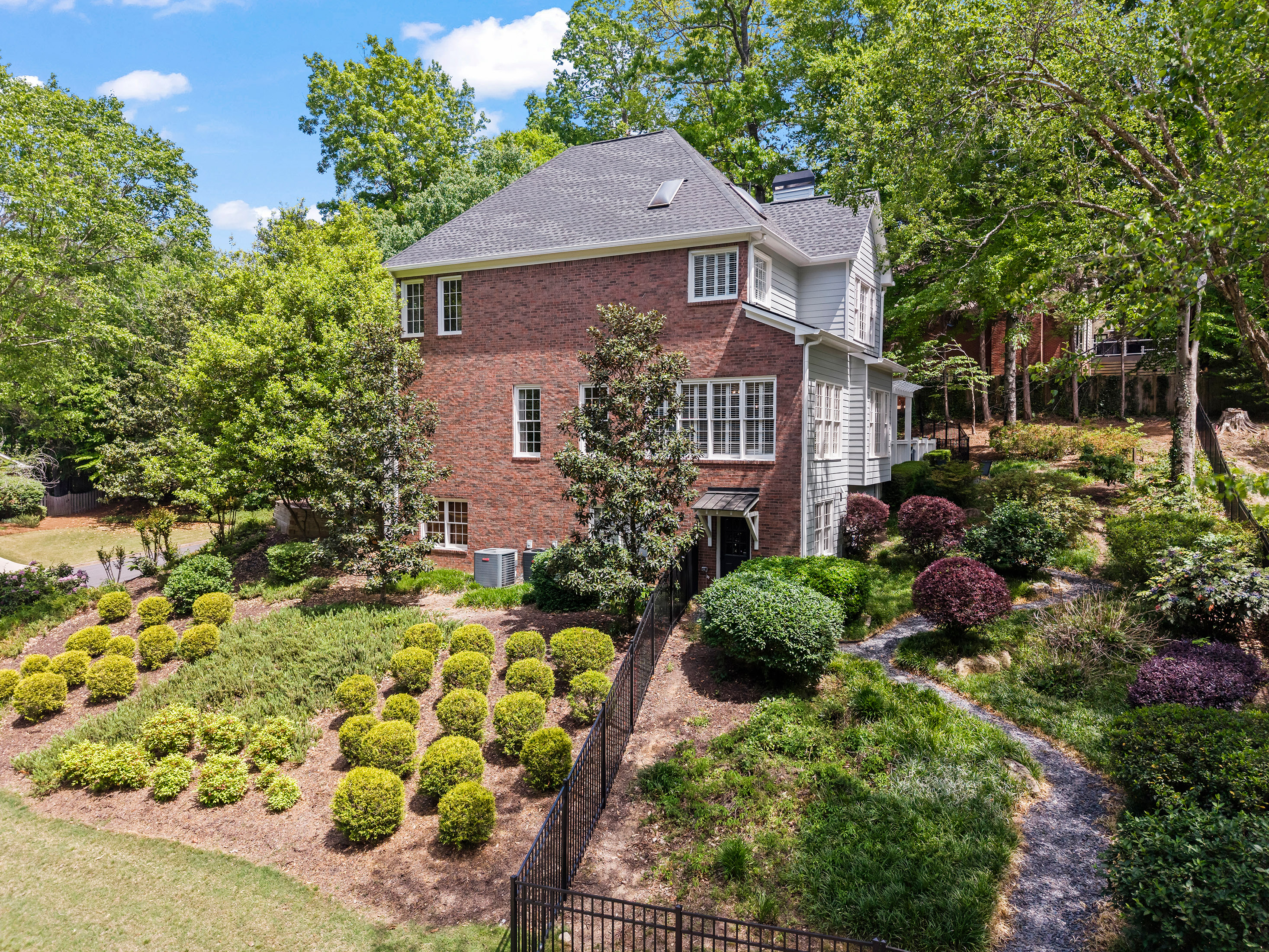  Timeless Elegance in Roswell