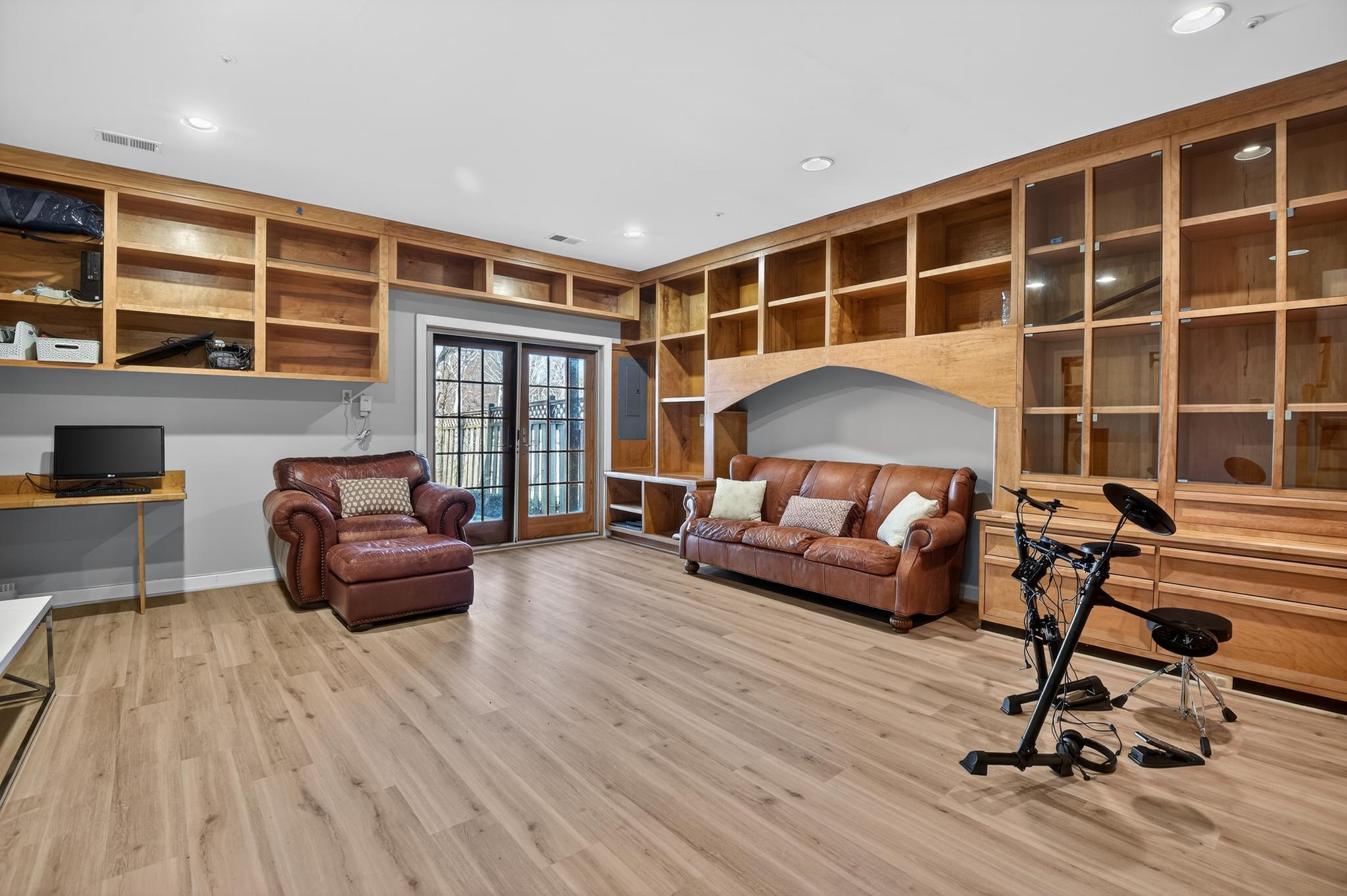 105 Crofton Hill Lane, Rockville, MD, 20850 - 物件實景