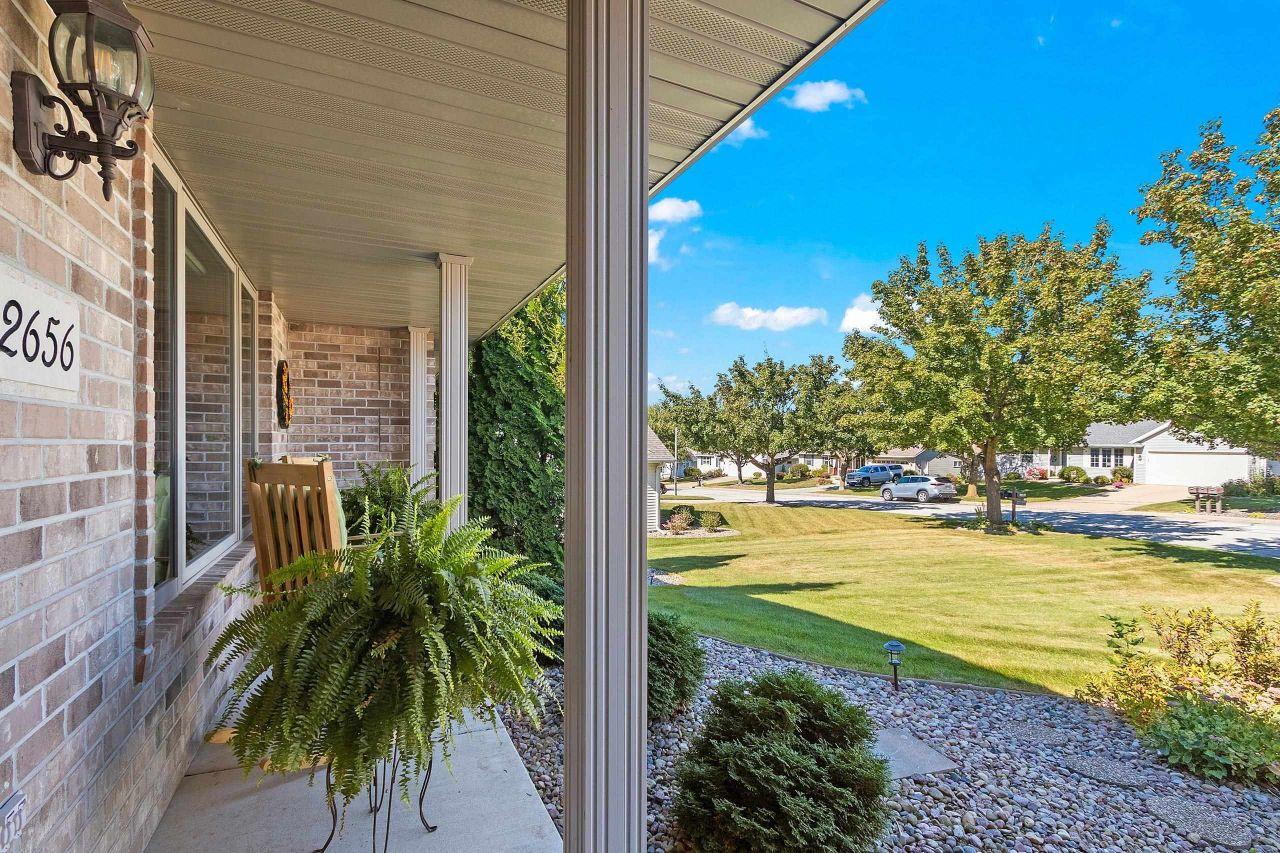 GREEN BAY, Wisconsin, 54302, United States, 3 Bedrooms Bedrooms, ,4 BathroomsBathrooms,Residential,For Sale,1818314