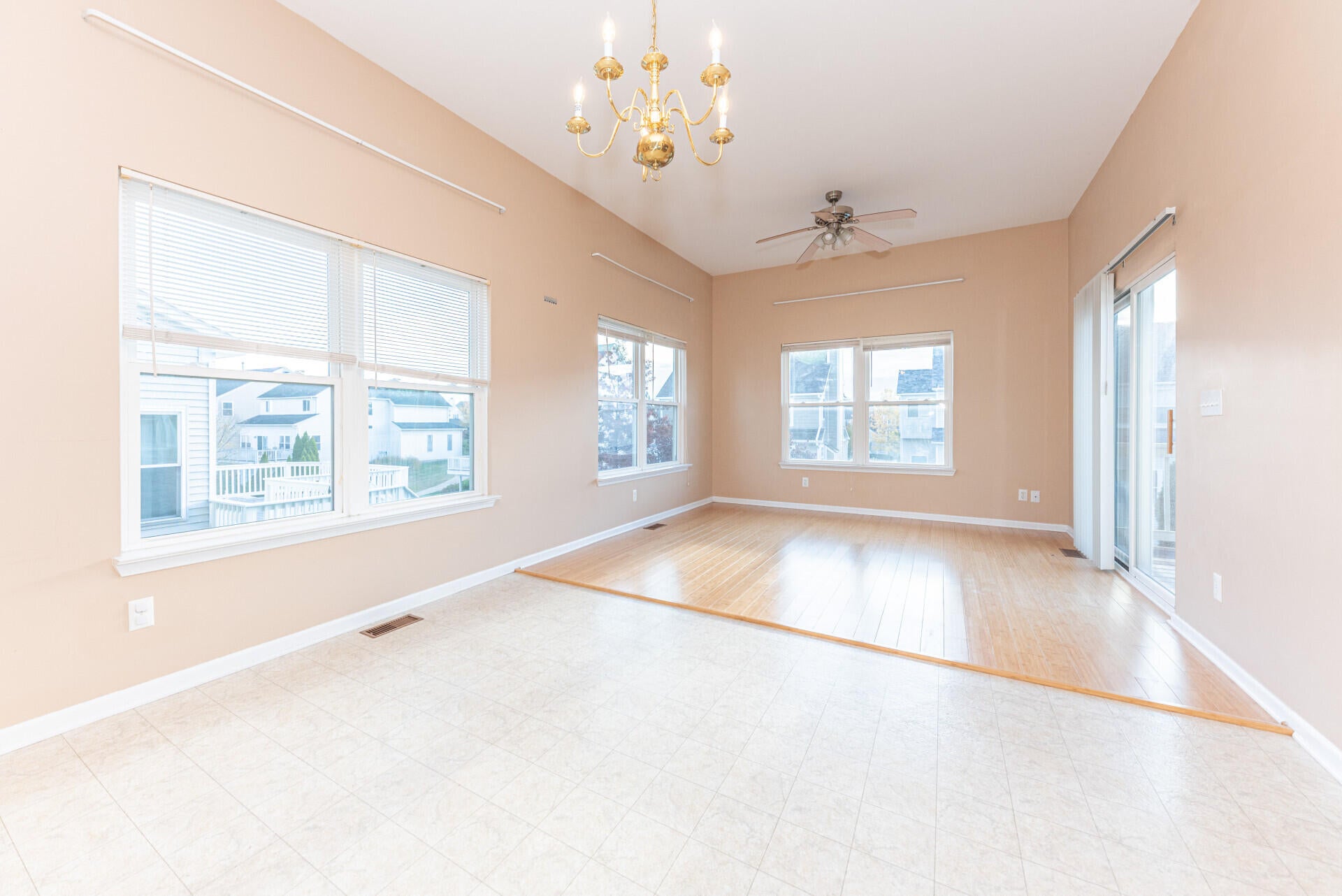 Ann Arbor, Michigan, 48103, United States, 4 Bedrooms Bedrooms, ,3 BathroomsBathrooms,Residential,For Sale,1991592