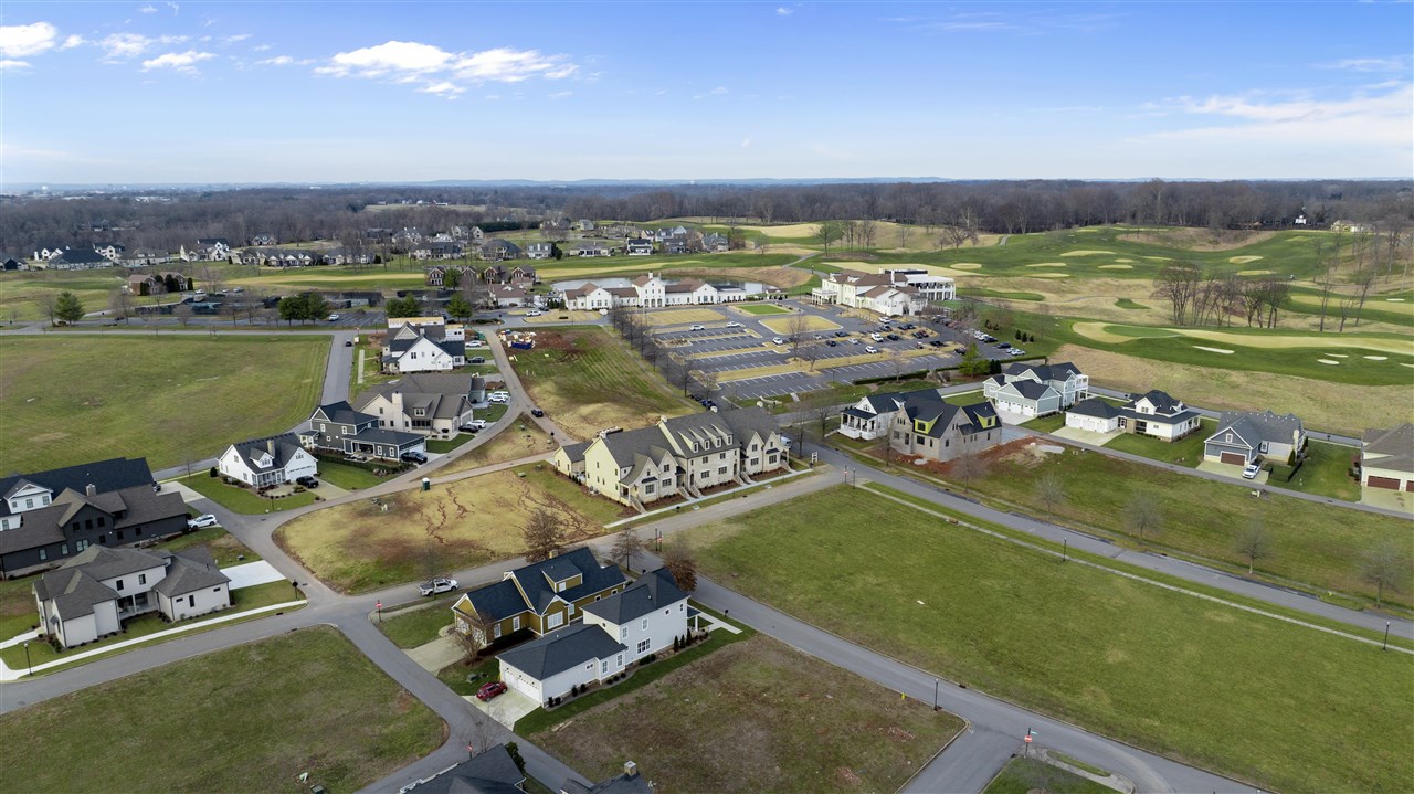 Bowling Green, Kentucky, 42103, United States, 3 Bedrooms Bedrooms, ,4 BathroomsBathrooms,Residential,For Sale,1941670