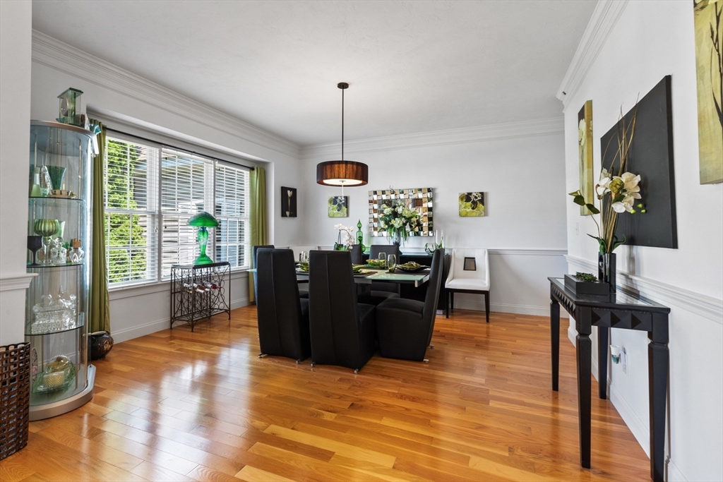 Westford, Massachusetts, 01886, United States, 3 Bedrooms Bedrooms, ,4 BathroomsBathrooms,Residential,For Sale,1923619