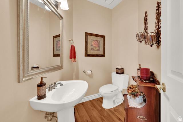 Sandy, Utah, 84093, United States, 5 Bedrooms Bedrooms, ,4 BathroomsBathrooms,Residential,For Sale,2049445