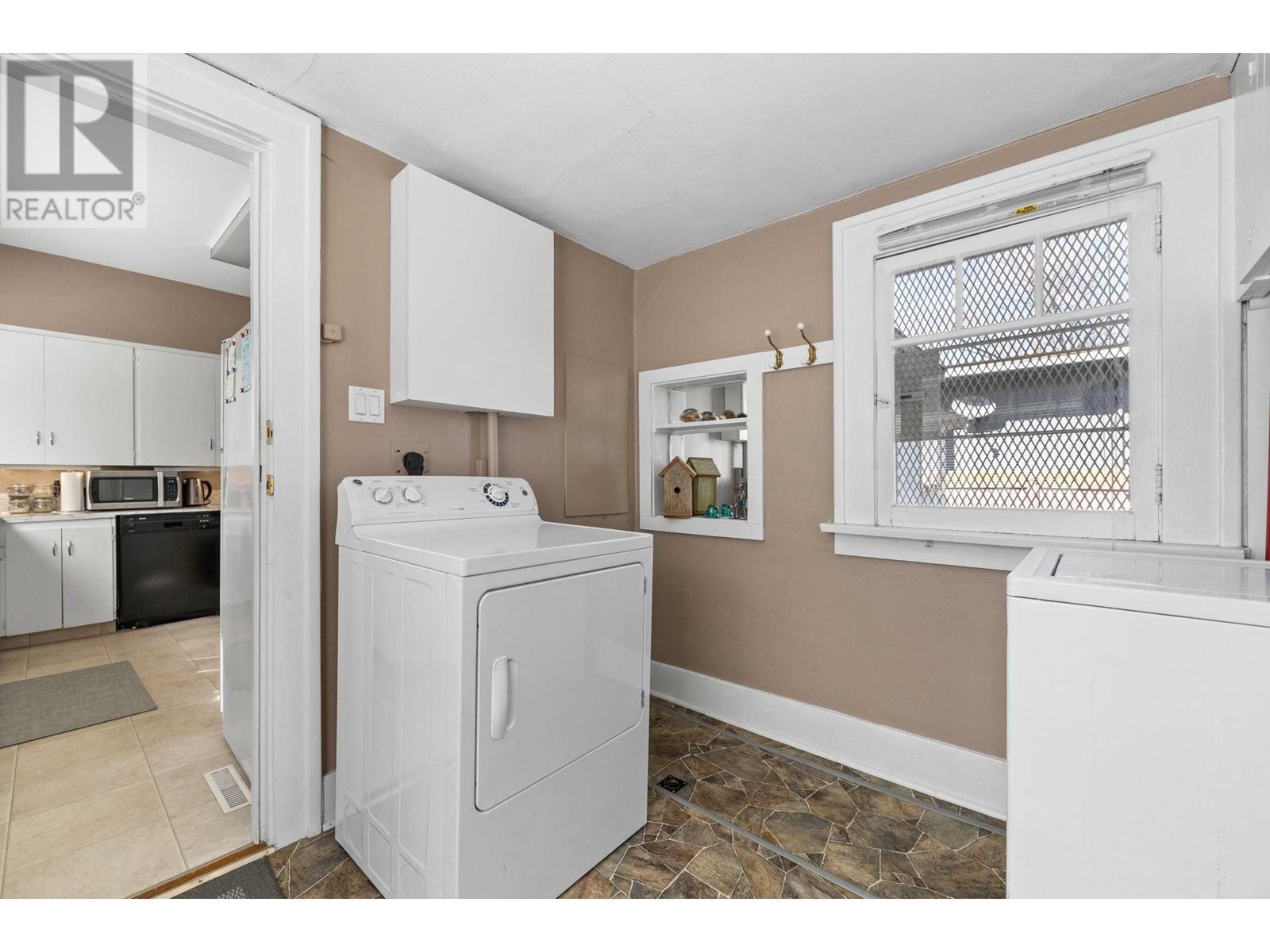 KELOWNA, British Columbia, V1Y 1A7, CA, 2 Bedrooms Bedrooms, ,1 BathroomBathrooms,Residential,For Sale,1837740