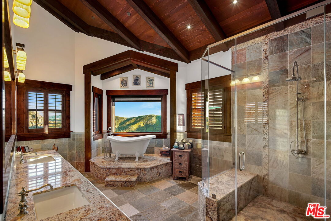 Malibu, California, 90265, United States, 3 Bedrooms Bedrooms, ,5 BathroomsBathrooms,Residential,For Sale,1760358