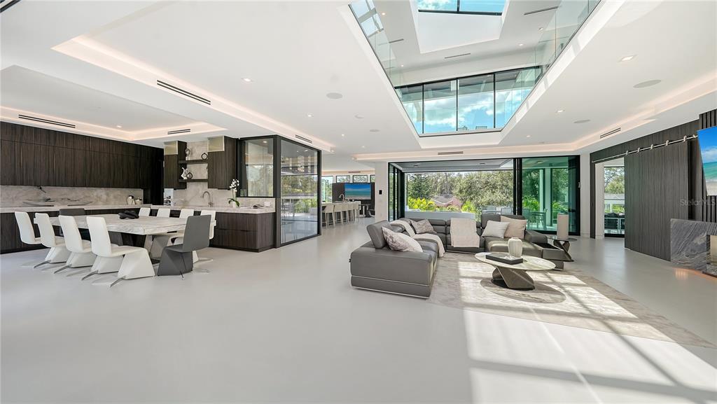 Sarasota, Florida, 34239, United States, 5 Bedrooms Bedrooms, ,8 BathroomsBathrooms,Residential,For Sale,1991570