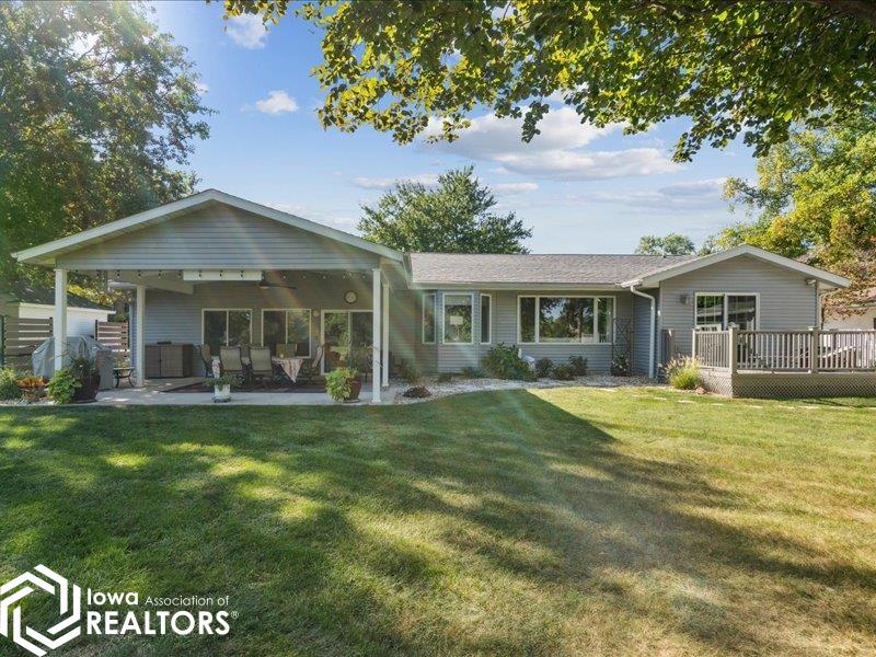 Burlington, Iowa, 52601, United States, 3 Bedrooms Bedrooms, ,3 BathroomsBathrooms,Residential,For Sale,1980074